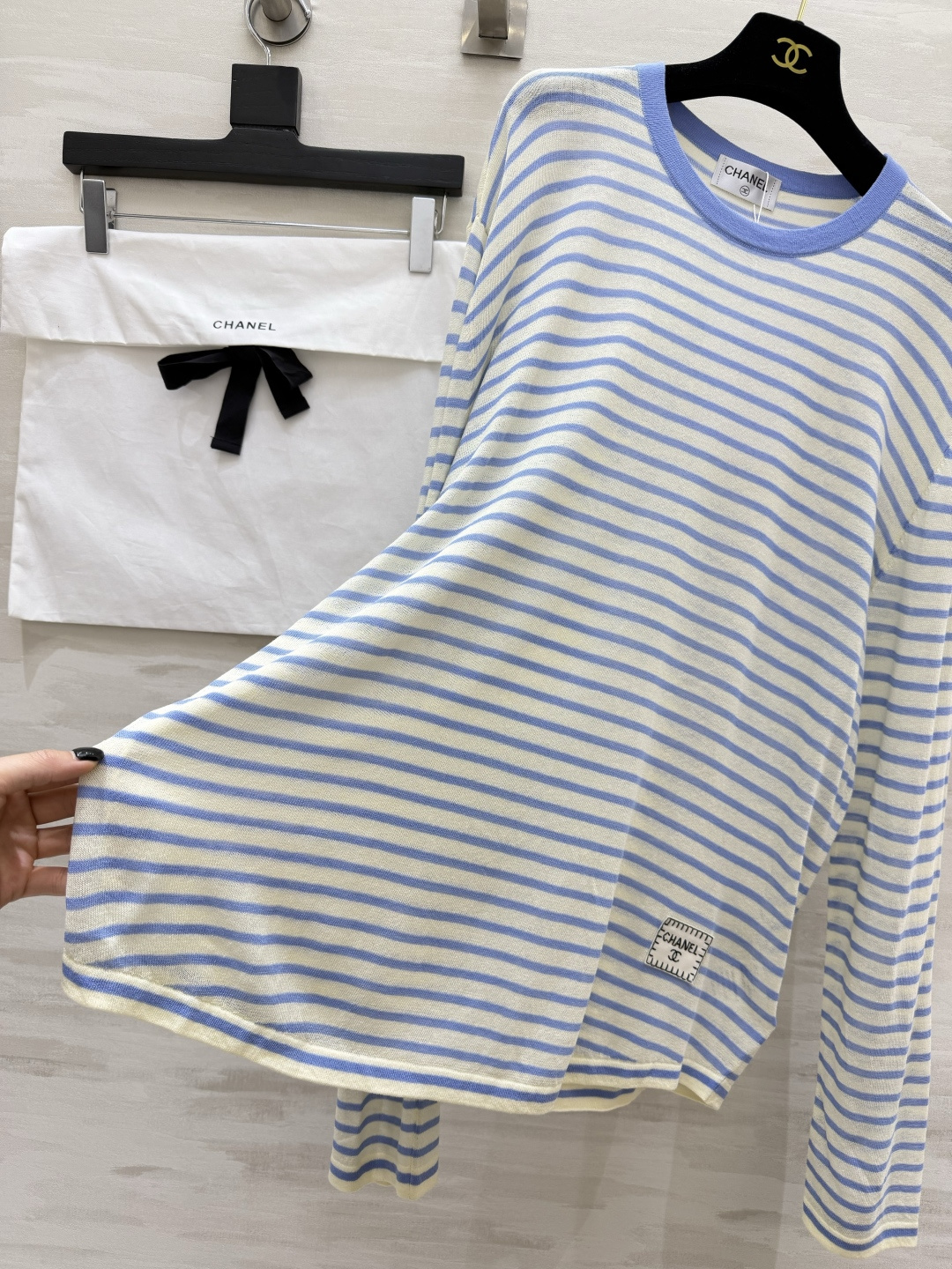 #Chane♡²⁶经典条纹长袖T恤 三色合集上线 万年百搭的海魂条纹设计 软糯透气轻薄亚麻面料 上身自带