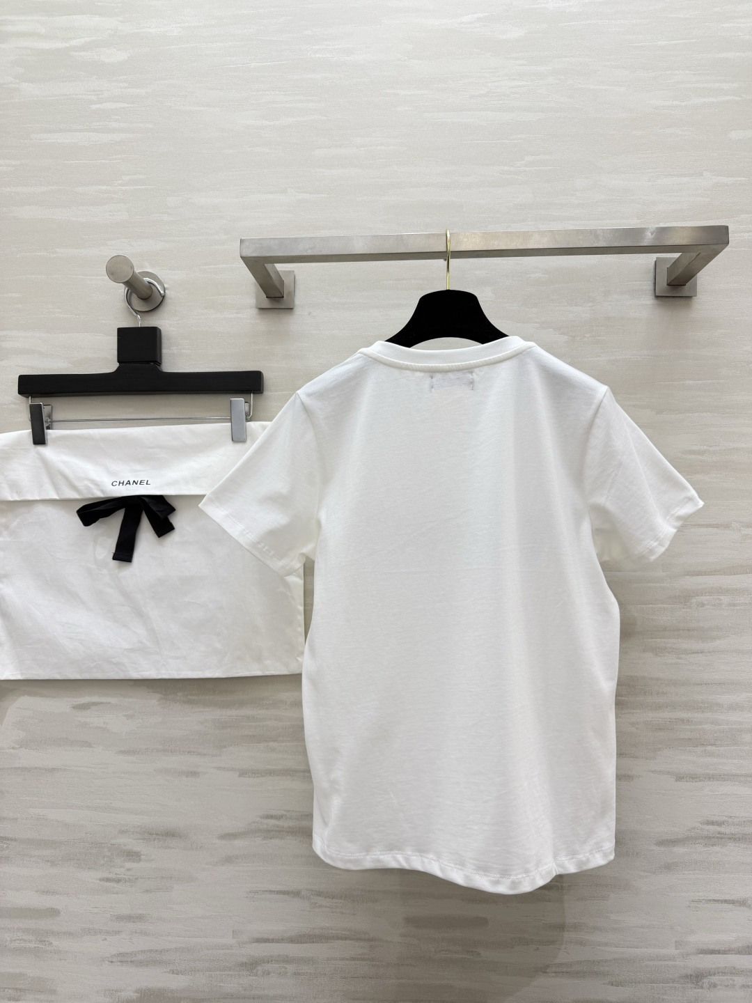 #Chane♡²⁶ss字母logo珠片刺绣🪡T恤 高品质定制 现货首发size：36/38/40（36码