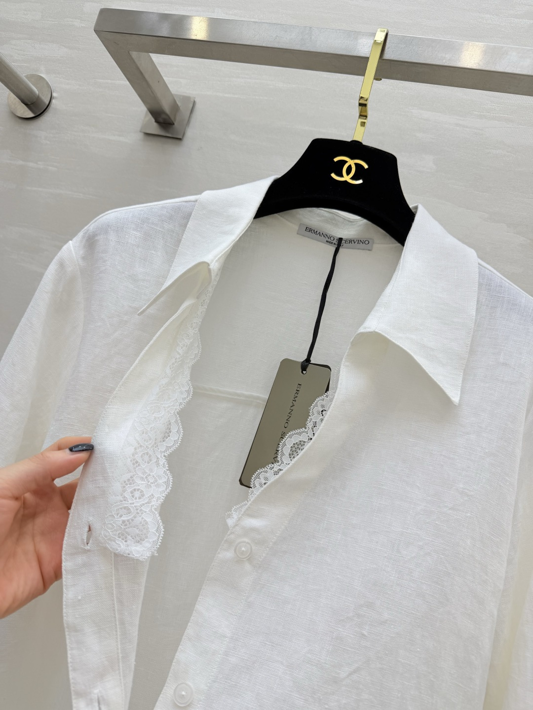 ERMANNO SCERVIN♡²⁶氛围感亚麻蕾丝衬衫✨高级感天然透气亚麻面料🌿上身轻薄又垂顺 告别闷热