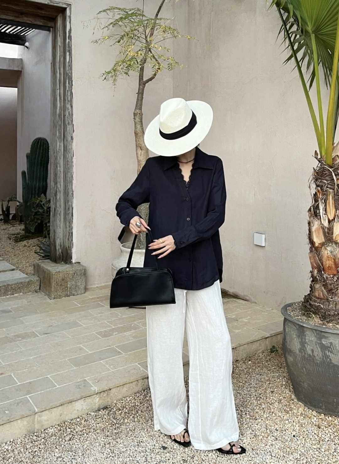 NO:808615,,,19860909,,,Women's clothing