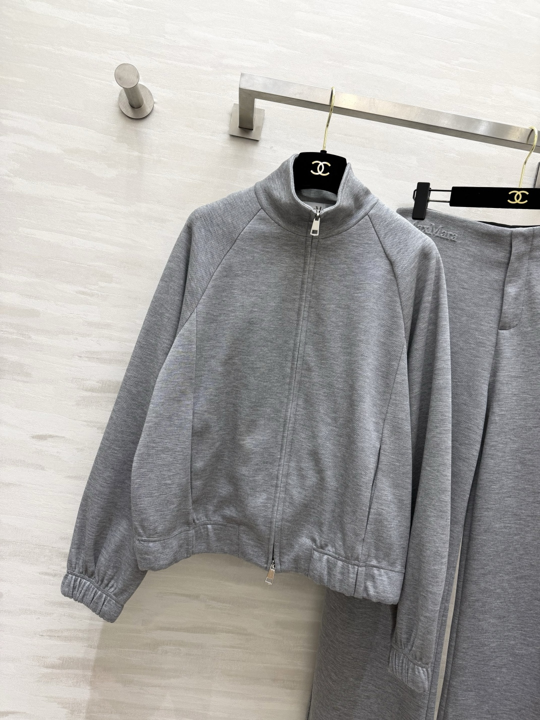 🤍Maxmar♡²⁶极简休闲套装 永远为极简高级感心动！立领拉链宽松卫衣外套 垂感直筒长裤 软糯定制面料