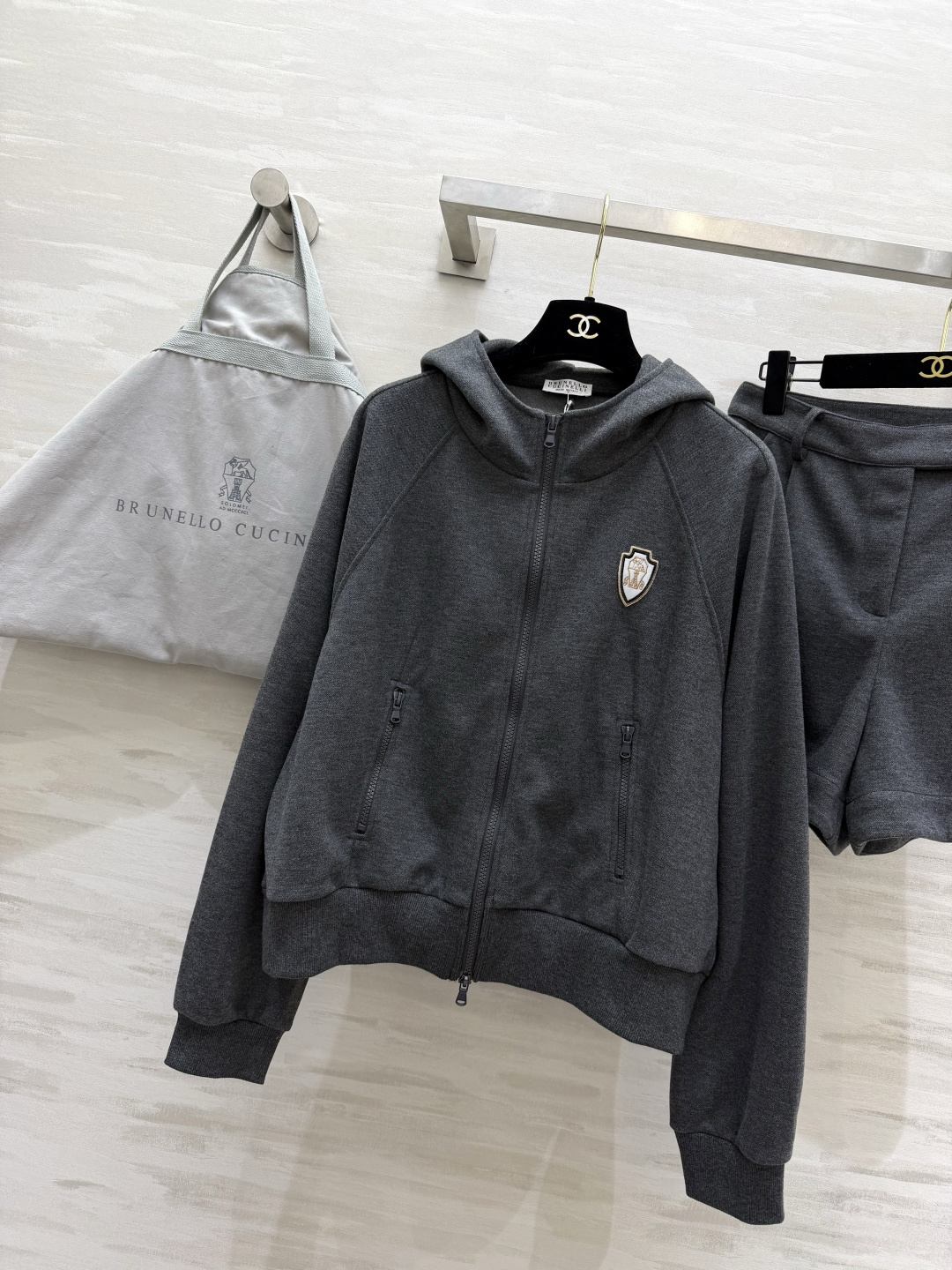 Brunello Cucinell♡²⁶深灰休闲套装 懒人天花板穿搭☁️经典深灰调 低调又显贵 连帽拉链