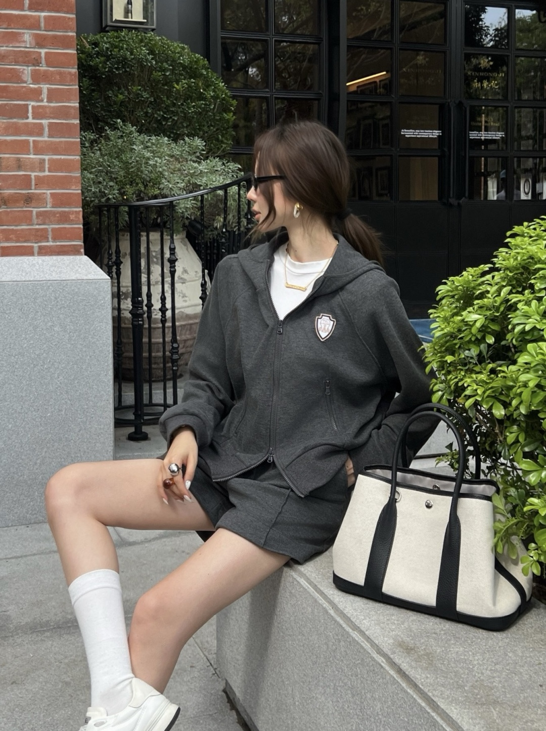 NO:808614,,,19860909,,,Women's clothing