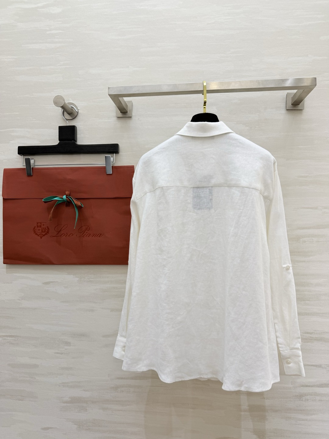 loropian♡²⁶亚麻衬衣 把夏日清爽高级感穿在身上🍃原生亚麻肌理 透气抗热 宽松慵懒廓形 包容各种