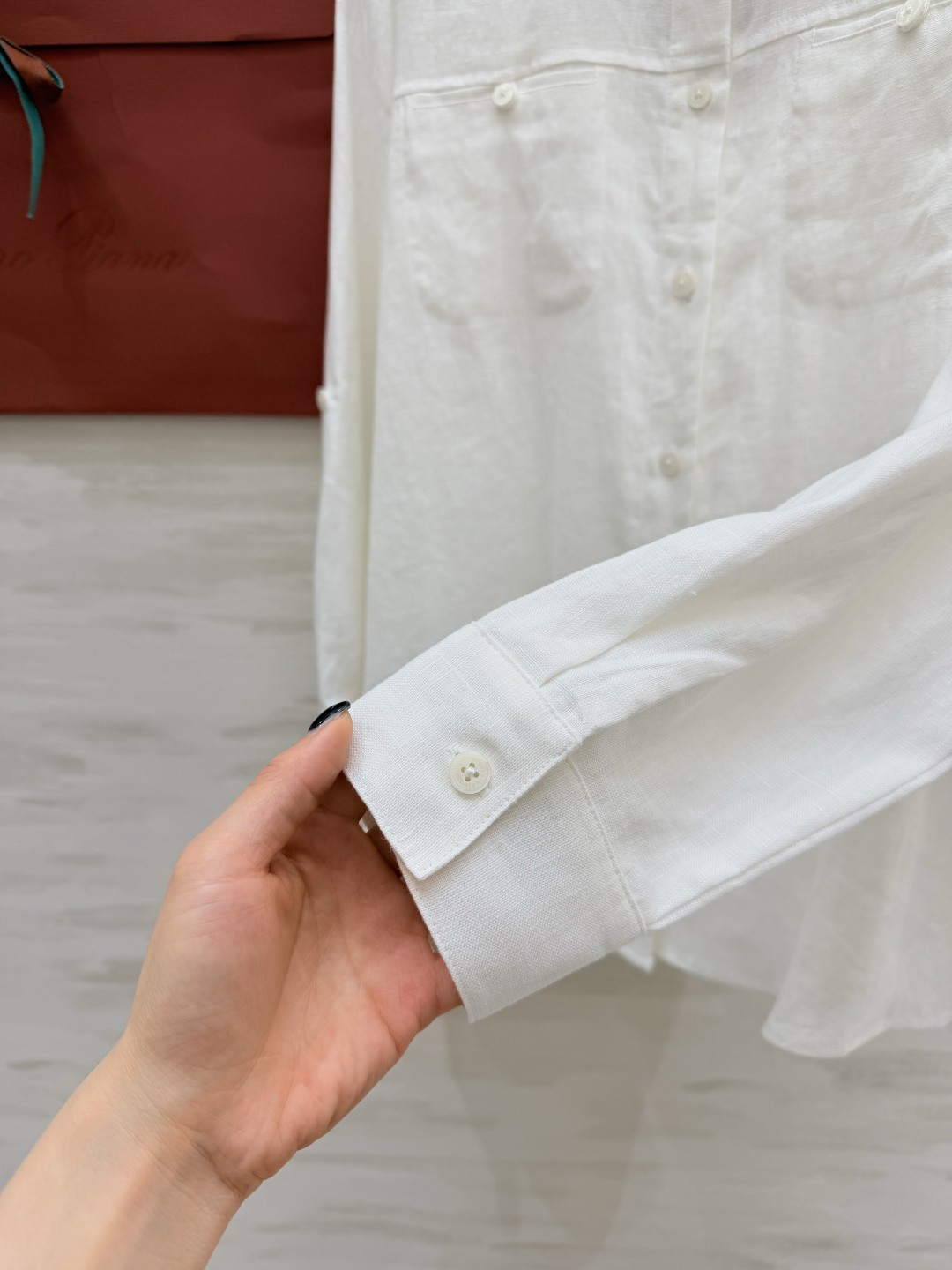 loropian♡²⁶亚麻衬衣 把夏日清爽高级感穿在身上🍃原生亚麻肌理 透气抗热 宽松慵懒廓形 包容各种