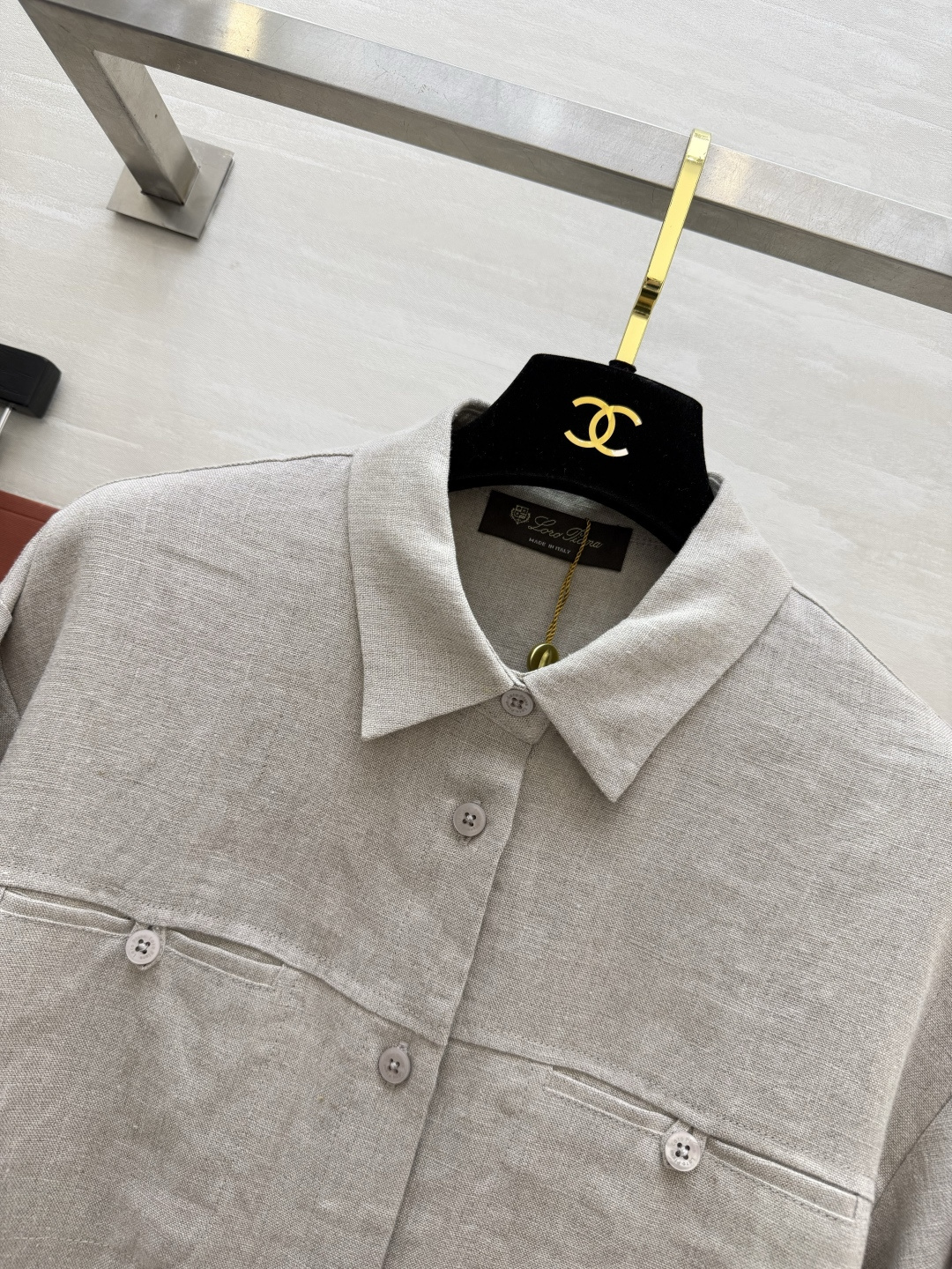 loropian♡²⁶亚麻衬衣 把夏日清爽高级感穿在身上🍃原生亚麻肌理 透气抗热 宽松慵懒廓形 包容各种