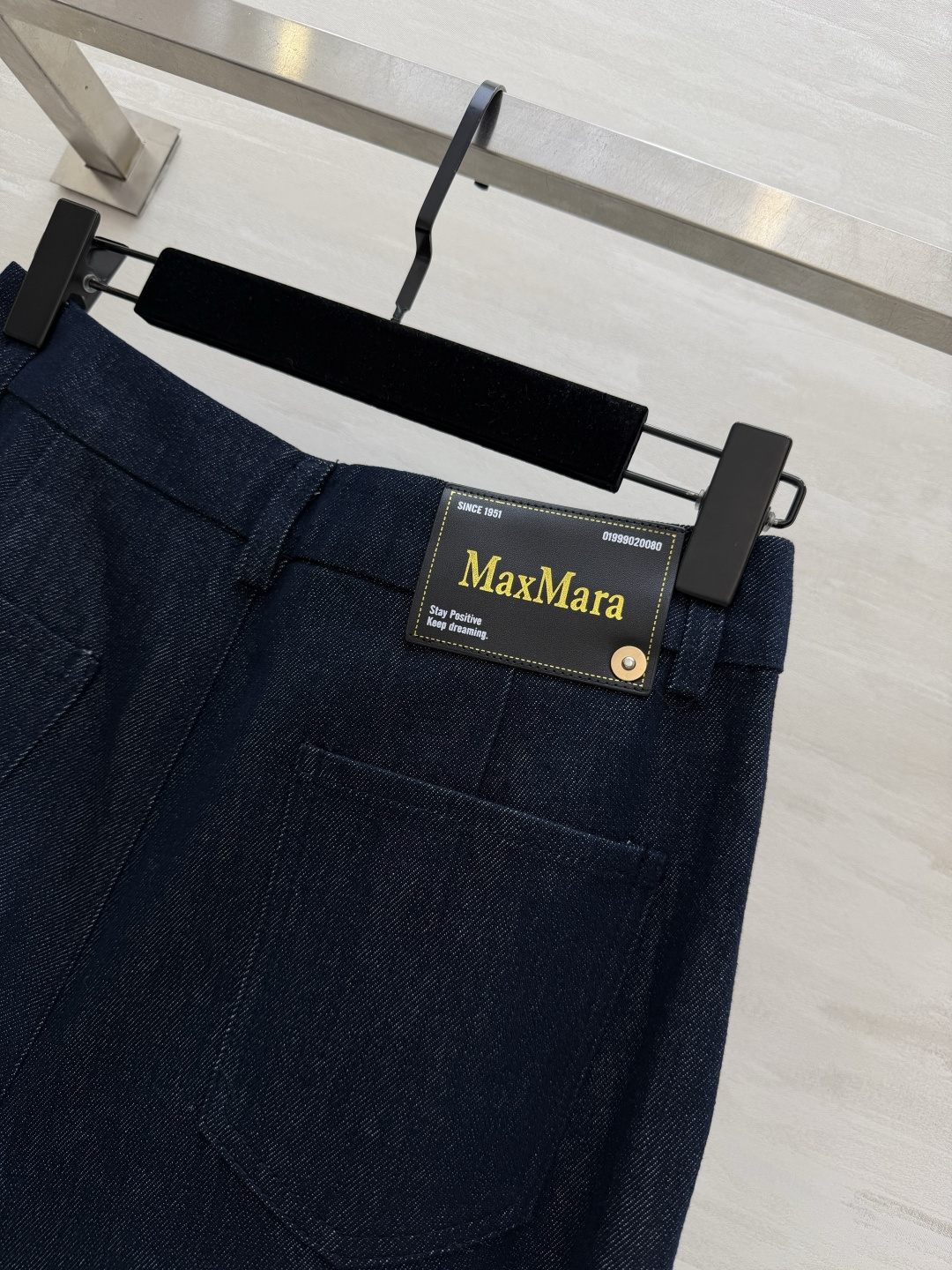 #Maxmar♡²⁶封神原色牛仔阔腿裤 永远经典 藏青原牛色 高级感直接拉满 高腰打褶腰头设计 悄悄拉高