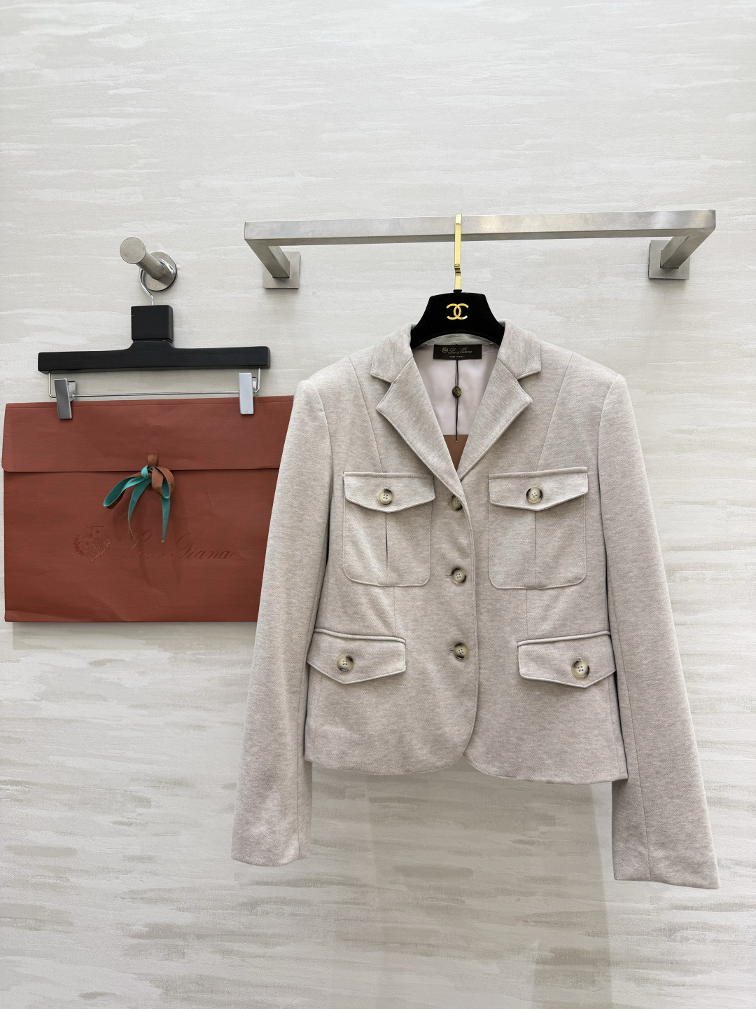 Loro Pian♡²⁶老钱风西装外套 一眼沦陷的温柔气质款！温柔燕麦米灰+沉稳深炭灰 低调显贵 不挑肤