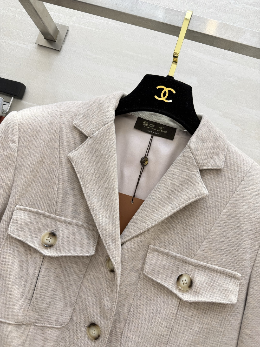 Loro Pian♡²⁶老钱风西装外套 一眼沦陷的温柔气质款！温柔燕麦米灰+沉稳深炭灰 低调显贵 不挑肤