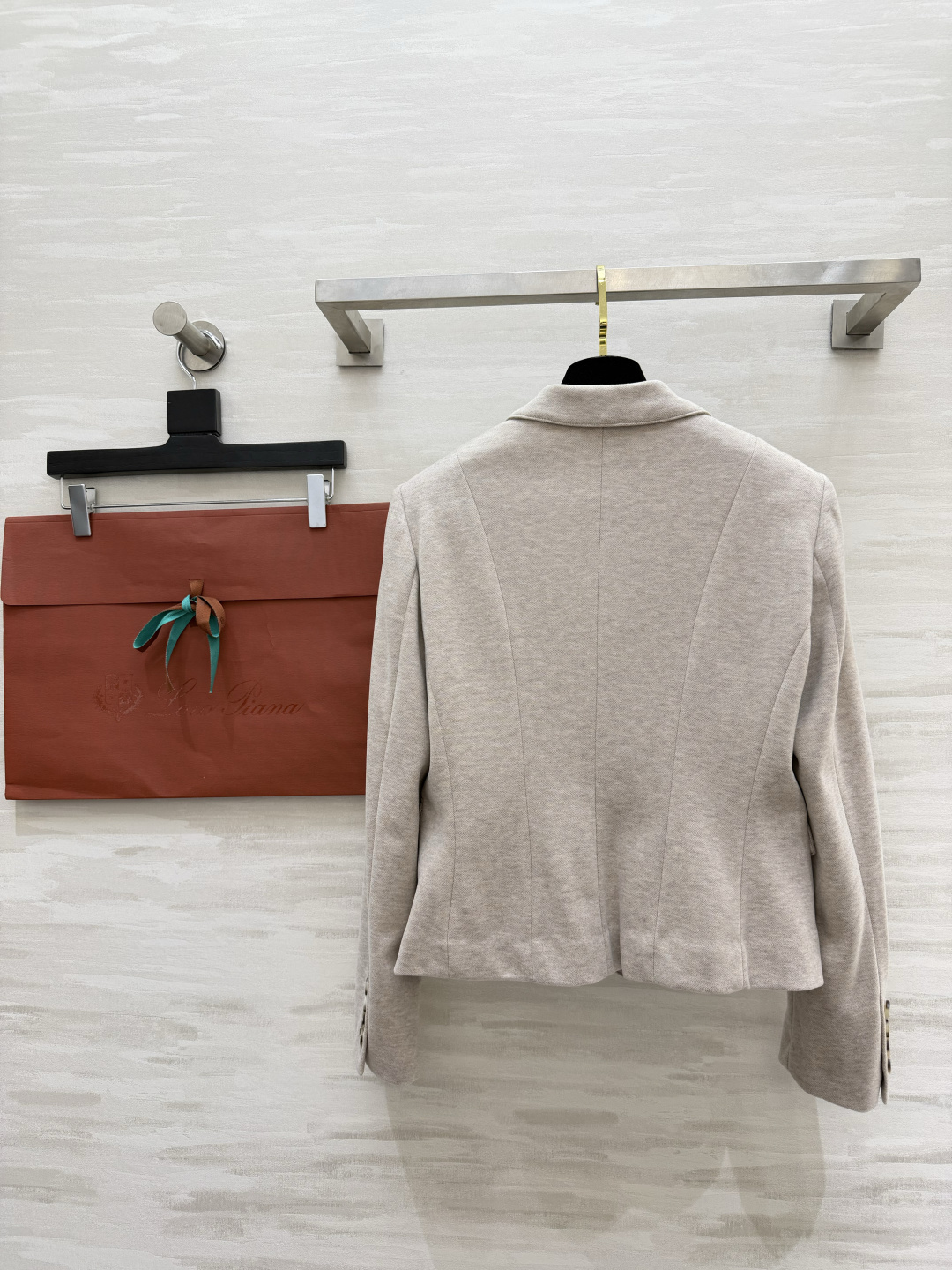 Loro Pian♡²⁶老钱风西装外套 一眼沦陷的温柔气质款！温柔燕麦米灰+沉稳深炭灰 低调显贵 不挑肤