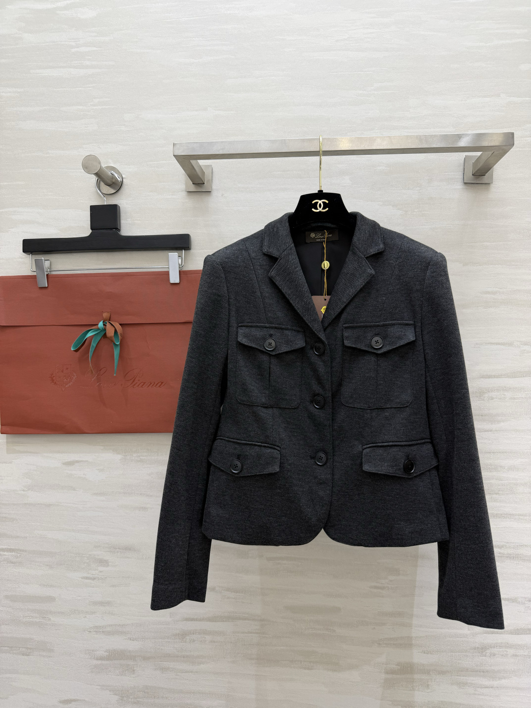 Loro Pian♡²⁶老钱风西装外套 一眼沦陷的温柔气质款！温柔燕麦米灰+沉稳深炭灰 低调显贵 不挑肤