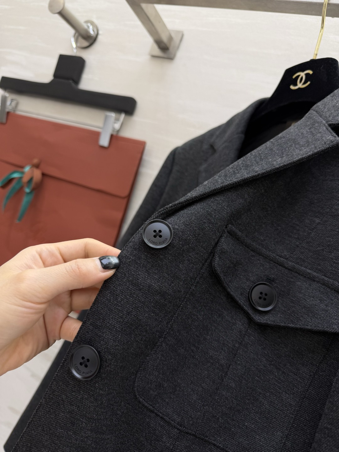 Loro Pian♡²⁶老钱风西装外套 一眼沦陷的温柔气质款！温柔燕麦米灰+沉稳深炭灰 低调显贵 不挑肤