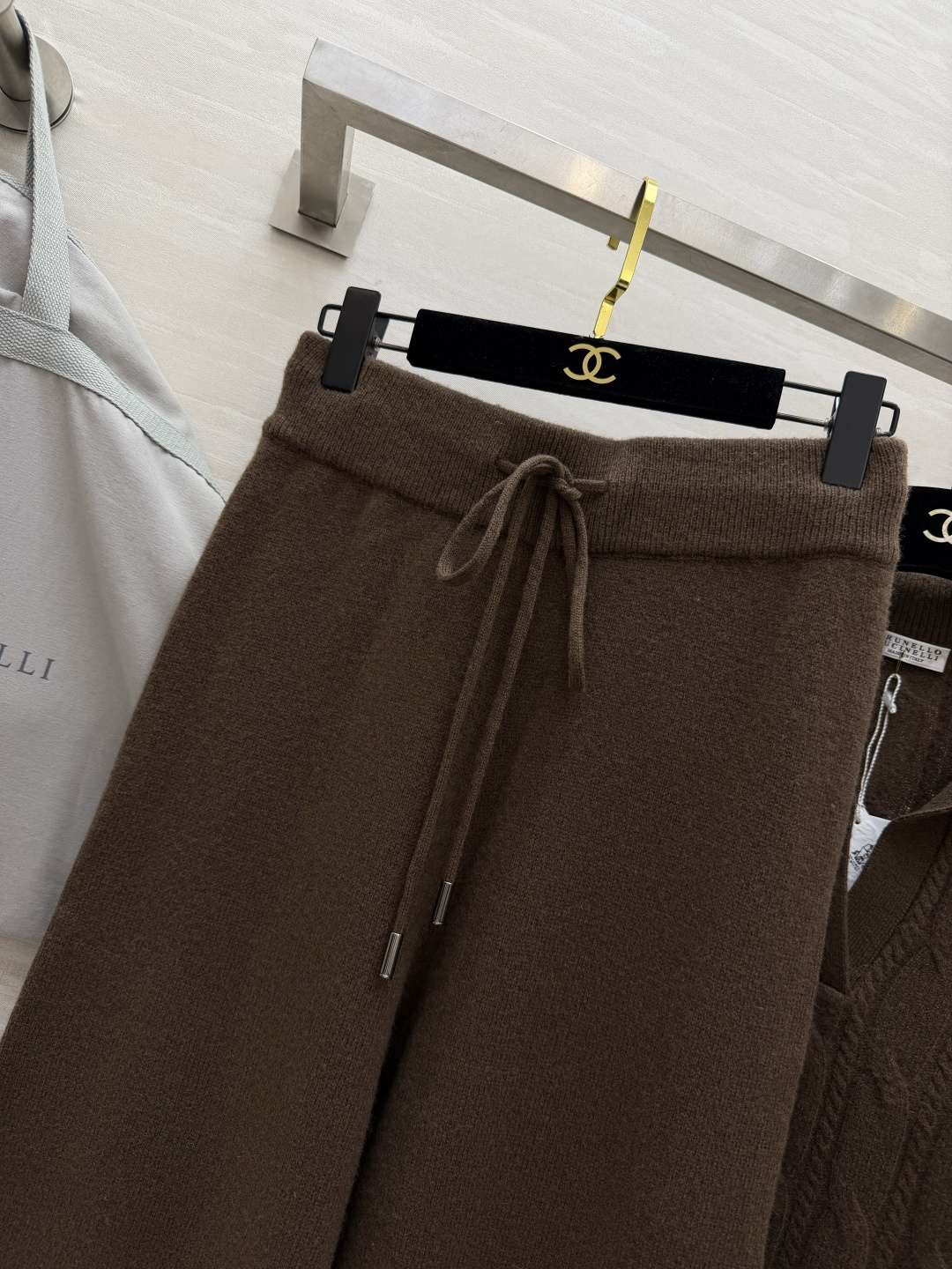 #Brunello Cucinell♡²⁶慵懒绵羊毛针织套装 骨子里流淌的意式轻奢温柔✨经典麻花纹理翻领