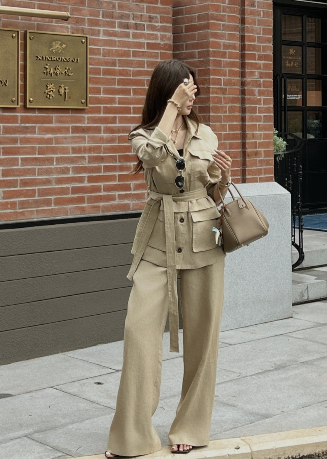 NO:808582,,,19860909,,,Women's clothing