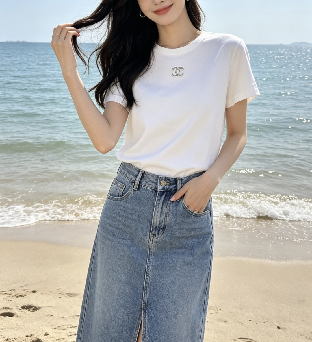 Chane♡²⁶经典纯白水钻双C T恤 衣柜里永远不会过时的基础王牌✨干净到极致的奶白色调 软糯高支纯棉