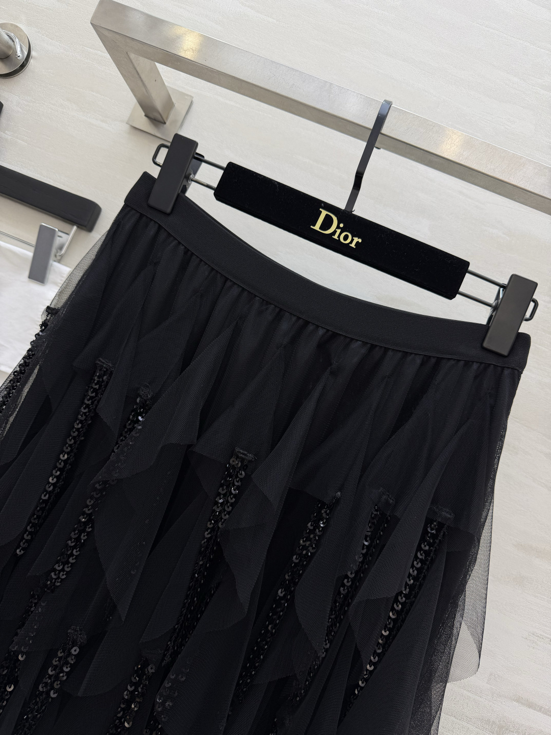 #DIO♡²⁶绝美氛围感纱裙 黑白双色封神✨谁能拒绝这条仙气与高级感拉满的重工网纱半裙 不规则层层蛋糕网