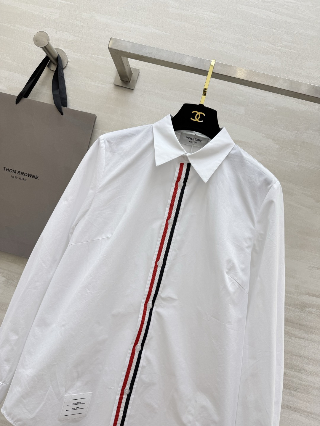 Thom Brown♡²⁶经典红白蓝织带白衬衫 永不过时的轻奢通勤天花板🤍挺括抗皱的优质棉感面料 上身利