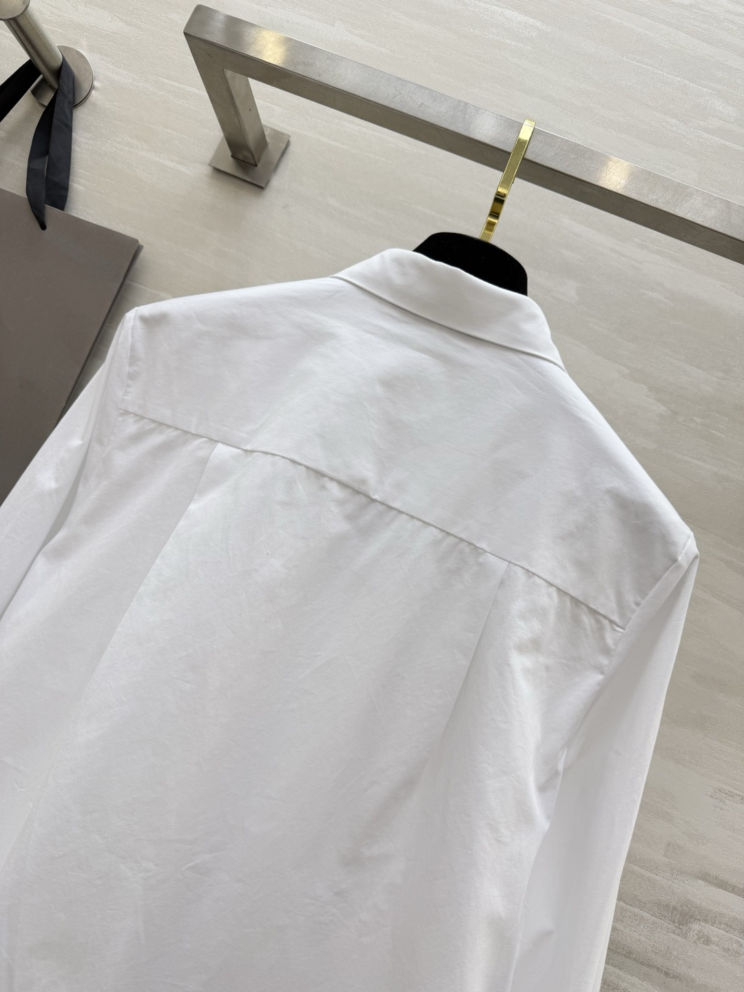 Thom Brown♡²⁶经典红白蓝织带白衬衫 永不过时的轻奢通勤天花板🤍挺括抗皱的优质棉感面料 上身利