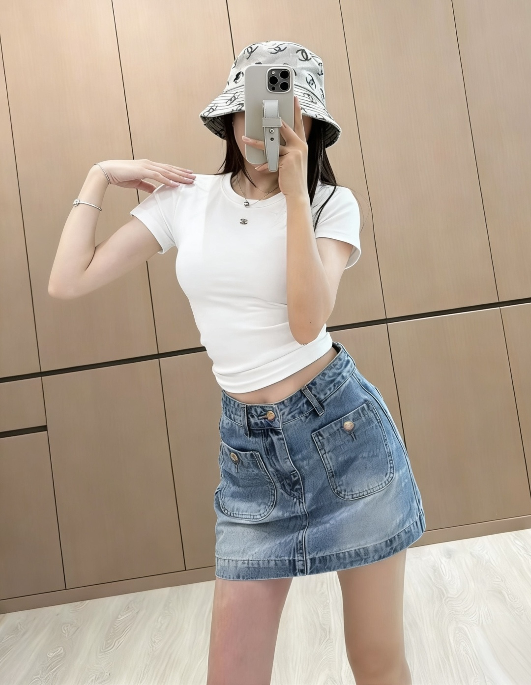 ✨Chane♡²⁶经典极简基础T恤｜三色刚需百搭款 高级感永远藏在简约里～正肩修身小版型 恰到好处的收腰
