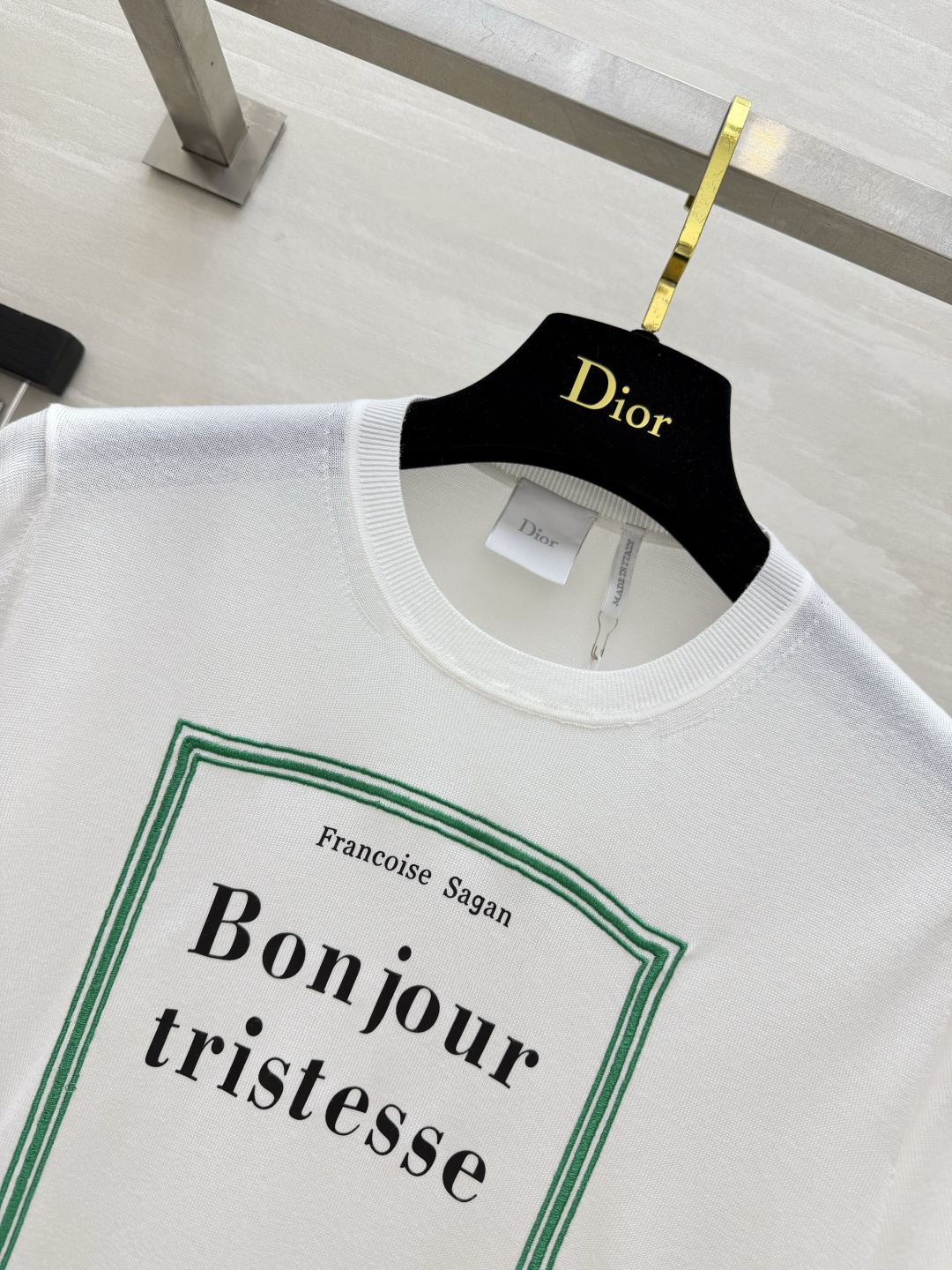 Dio♡²⁶经典Sagan标语针织短袖上衣✨「Bonjour tristesse 」法式文学浪漫直接拉满