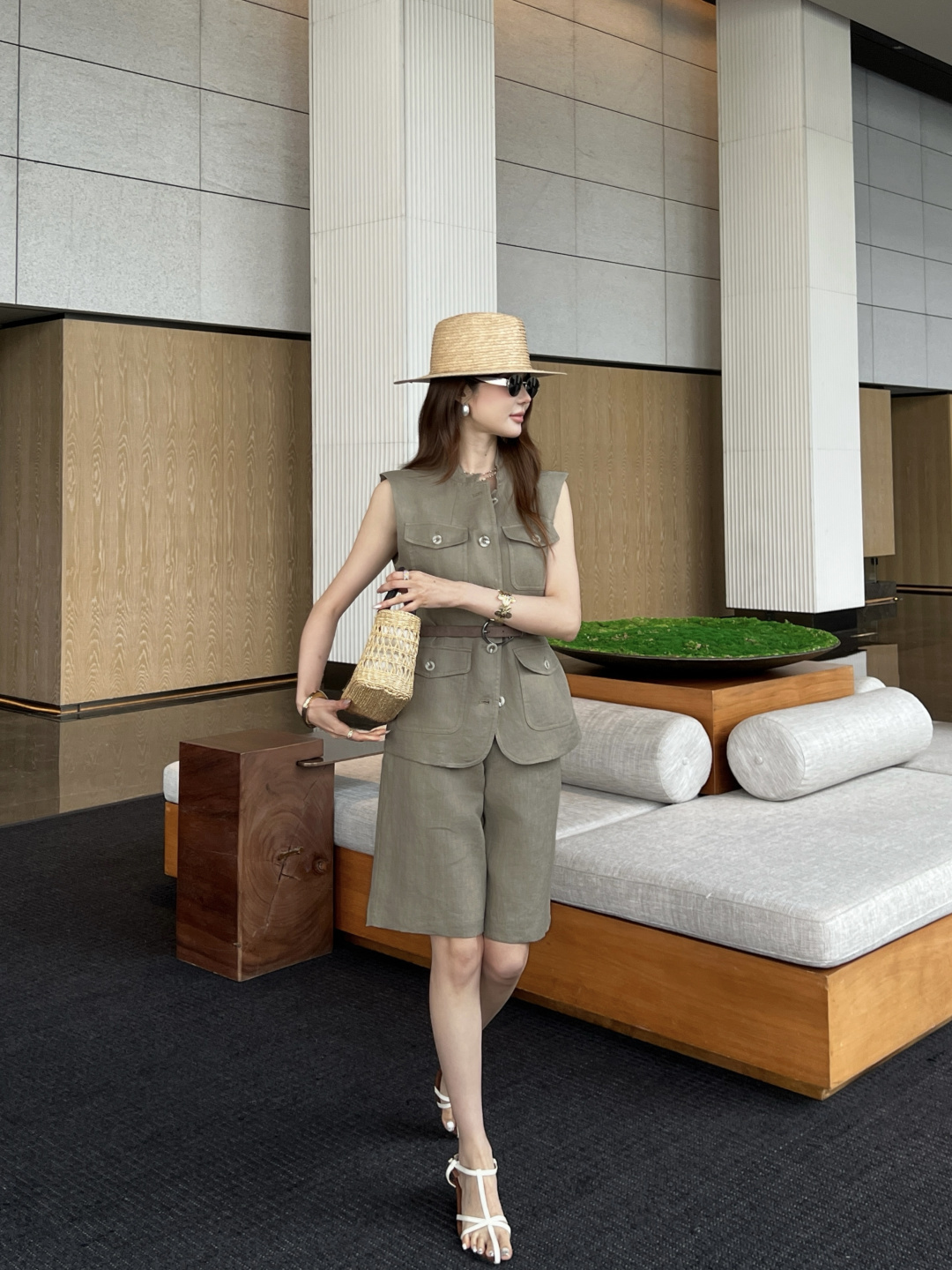 NO:819842,,women's clothing,19860909,女装,,Women's clothing
