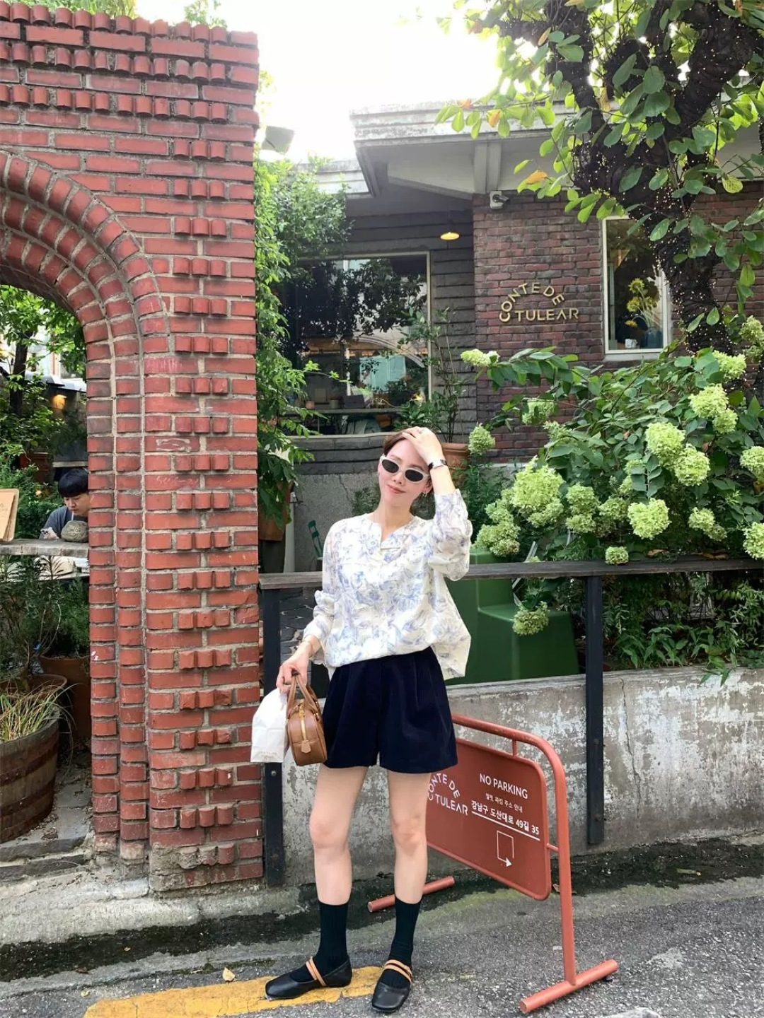SAINT LAUREN♡²⁶灯芯绒休闲短裤三色齐发｜深棕/军绿/藏蓝自带复古滤镜 刚需款✨软糯灯芯绒面