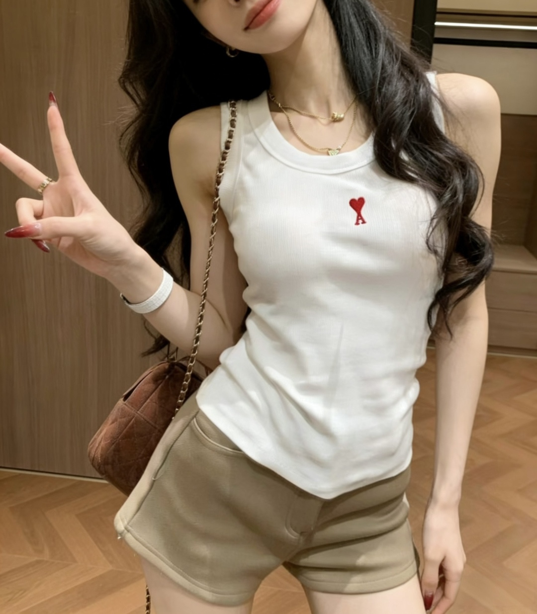 Ami 爱心刺绣罗纹背心白/灰/黑三色齐发✨经典爱心小标，低调又显质感高弹罗纹面料，贴身显瘦不勒肉日常单