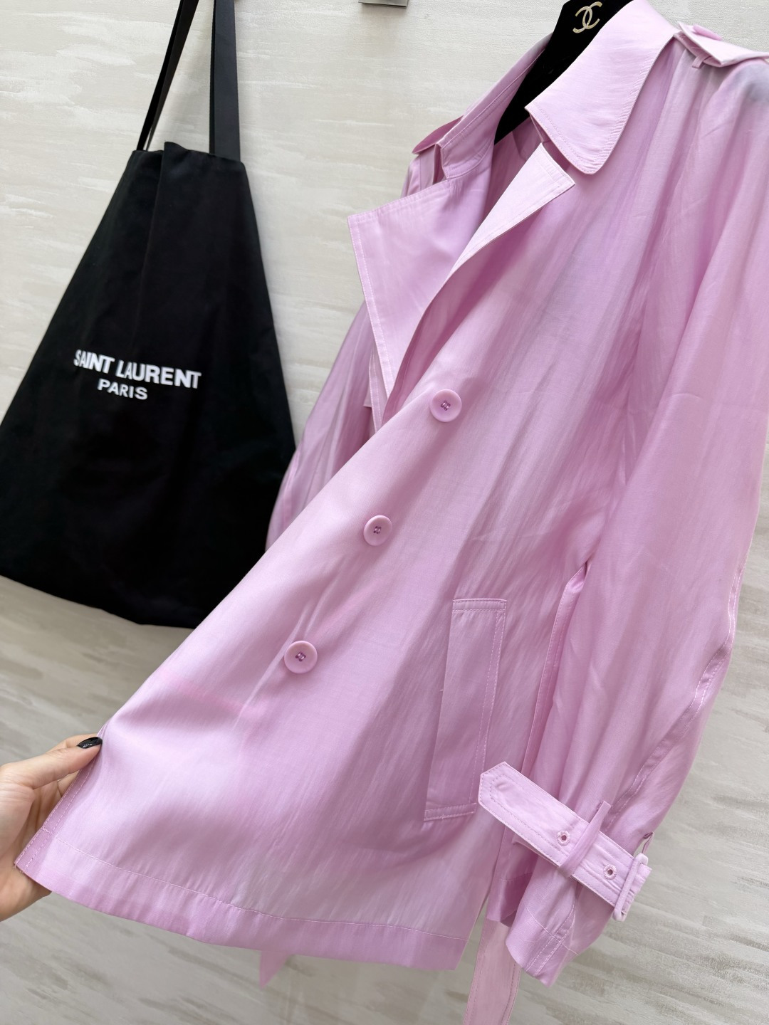 SAINT LAUREN♡²⁶轻透天丝短款风衣 轻薄天丝面料 上身自带柔光滤镜  经典双排扣+收腰系带 