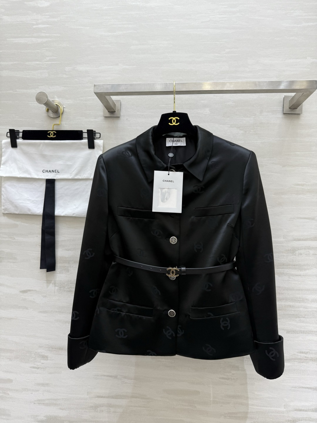 NO:820739,#Chane new style double C letter jacquard acetate jacket, high quality customization, available in stock first size S/M/L/XL (M size shoulder width 40, bust 92, length 62), Chanel-clothing, chanel, chanel, jackets & coats,19860909#Chane新款 双C字母提花醋酸外套 高品质定制 现货首发sizeS/M/L/XL（M码肩宽40,胸围92,衣长62）,香奈儿-服装,chanel,chanel,jackets & coats,,Women's clothing