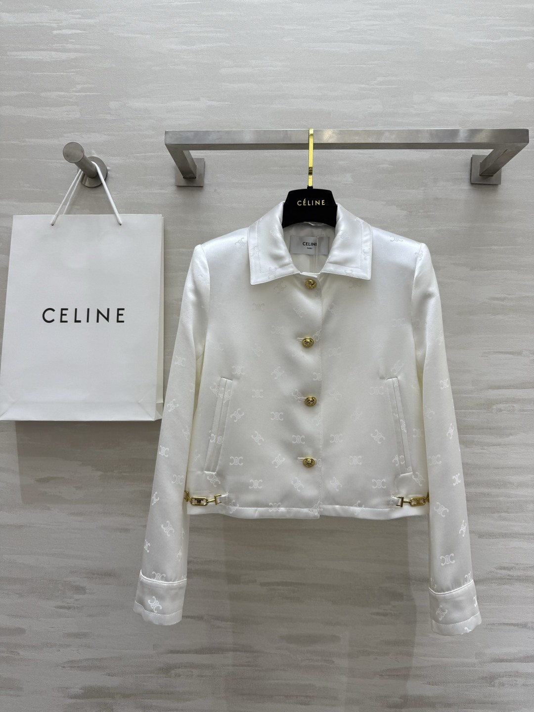 NO:820731,#Celin Spring and Summer New Style Jacquard Acetate Lapel Jacket Customized Luxurious Acetate Fabric Jacquard Lining High Quality Ready Available First SizeS/M/L/XL (M Size Shoulder Width 35, Bust 92, Clothes Length 53), Celine-Clothing, celine, celine, jackets & coats,19860909#Celin春夏新款 提花醋酸翻领外套 定制奢华醋酸面料 提花内里 高品质 现货首发sizeS/M/L/XL（M码肩宽35,胸围92,衣长53）,赛琳-服装,celine,celine,jackets & coats,,Women's clothing