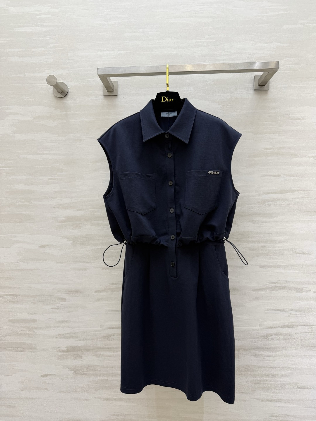 NO:820694,Prad waist drawstring dress. Fake two-piece design. Adjustable drawstring to change your figure in seconds. Soft fufu fabric. The upper body is so comfortable that you don’t want to take it off!  The four colors of milk white/sakura pink/light blue/navy blue cover all spring and summer scenes. Daily commuting, travel and dates, all can be done with one set!  High-quality customization, available in stock first size S/M/L/XL (M size bust 112, skirt length 92), Prada-clothing, prada, prada, skirts,19860909Prad收腰抽绳连衣裙 假两件设计 可调节抽绳 秒变三七分身材 软fufu的面料 上身舒服到不想脱下来！奶白/樱花粉/浅蓝/藏青四色 承包春夏所有场景 日常通勤、出游约会,一套直接搞定！高品质定制 现货首发sizeS/M/L/XL（M码胸围112,裙长92）,普拉达-服装,prada,prada,skirts,,Women's clothing