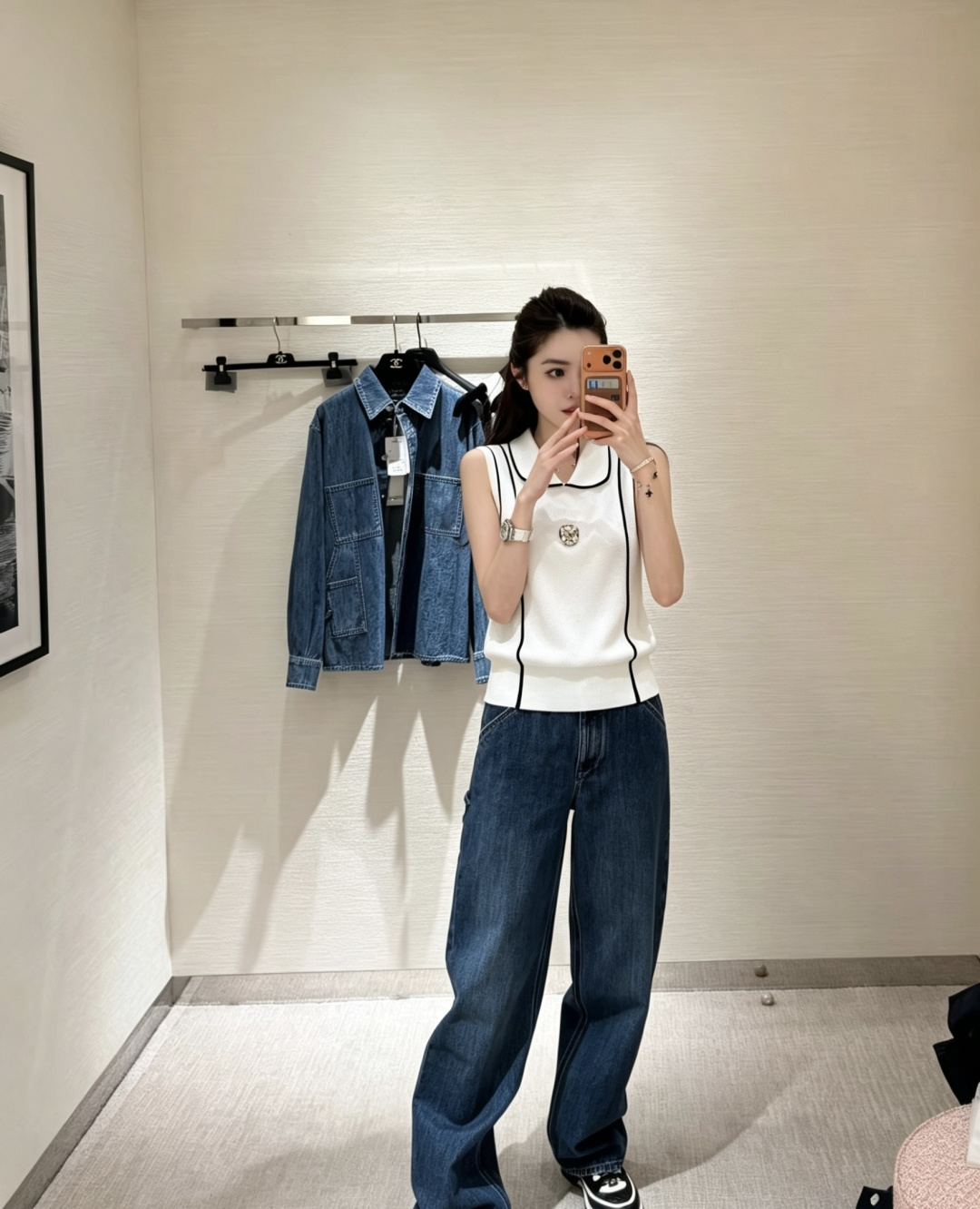 Chane♡²⁶经典学院风马甲 | 白/藏青双色入 减龄感直接拉满！娃娃领+撞色线条 把贵气和少女感平衡
