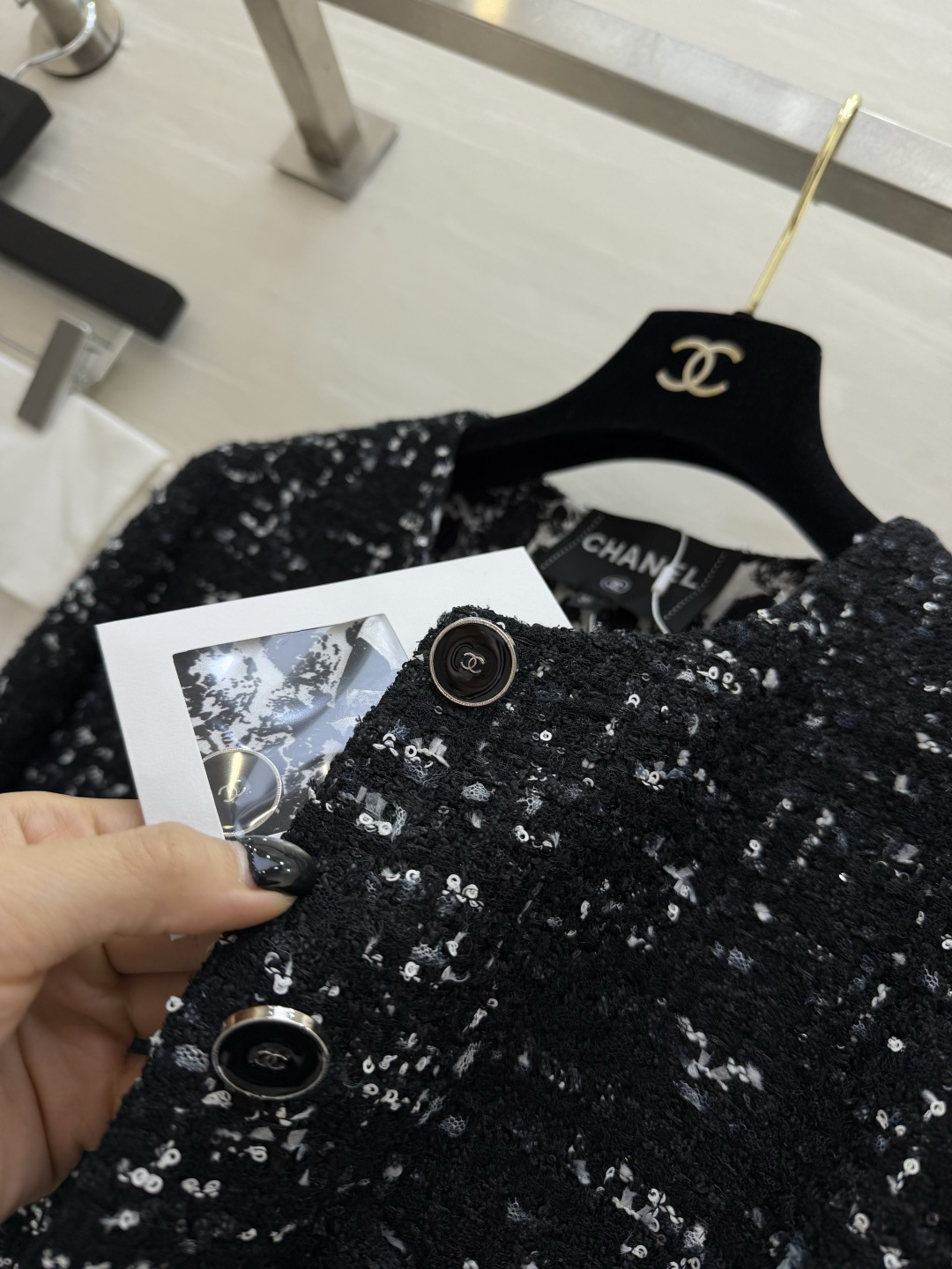 🖤 永恒的香调｜Chane♡²⁶花呢小香外套 永远的优雅天花板 万年不过时的经典款 黑白混纺粗花呢 开模