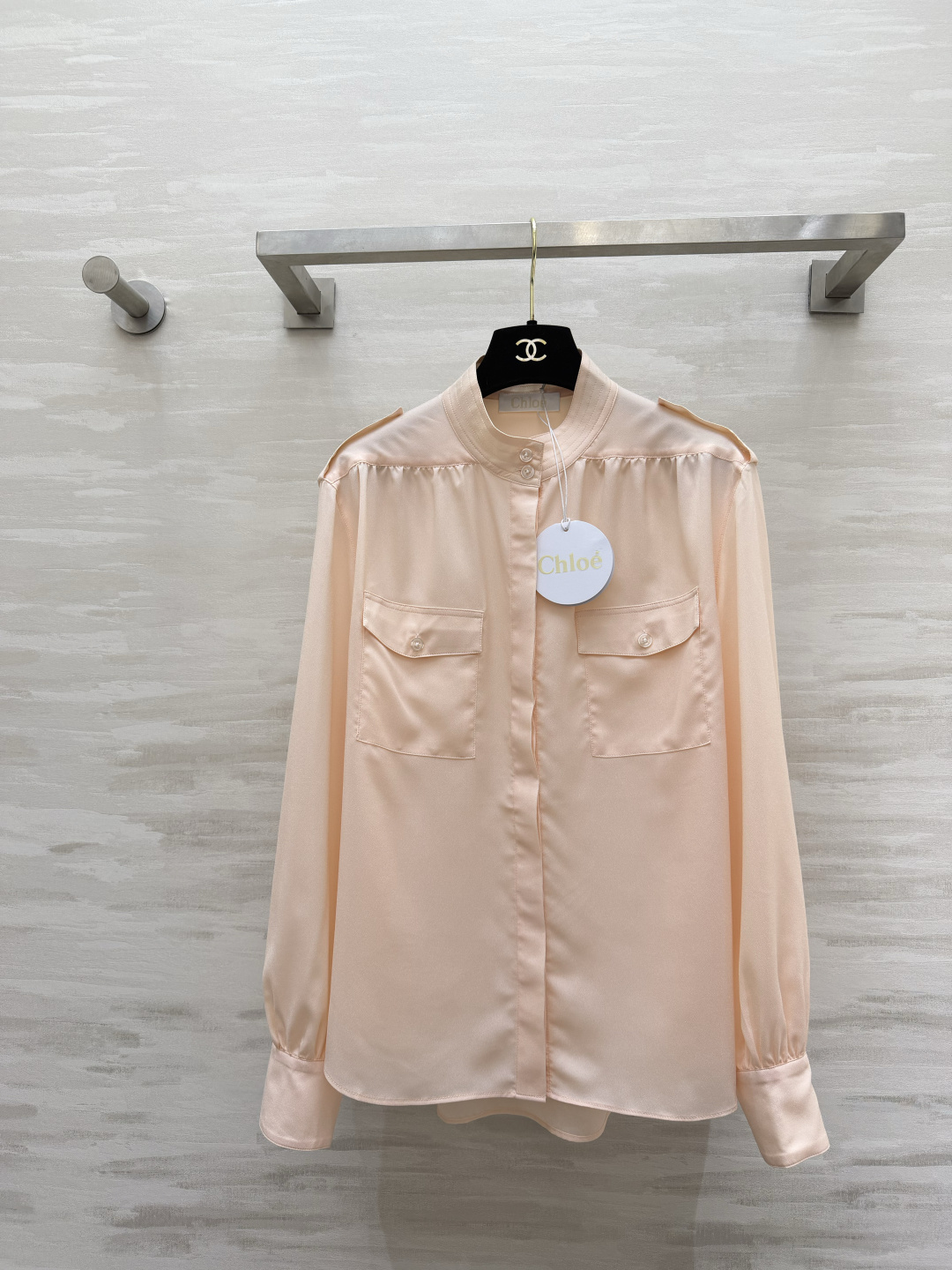 NO:821836,| Stand-up collar shirt Smooth fabric19860909| 立领衬衣 柔滑面料 × 立领肩袢设计 双口袋细节 利落又温柔 高品质定制 现货首发sizeS/M/L（s码胸围112,衣长63-68）,女装,,Women's clothing