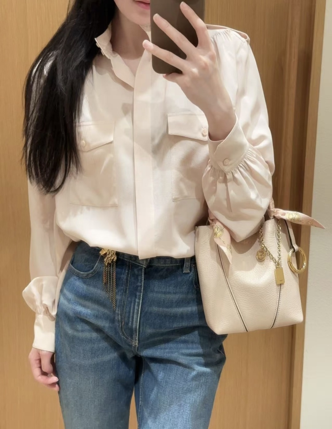 NO:821798,,,19860909,,,Women's clothing