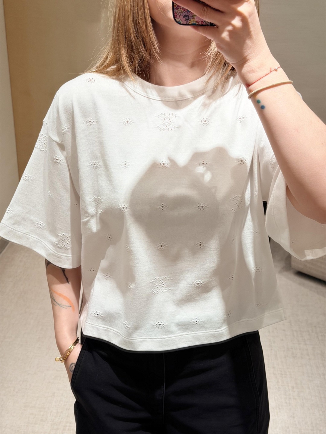 NO:838083,,,19860909,,,Women's clothing
