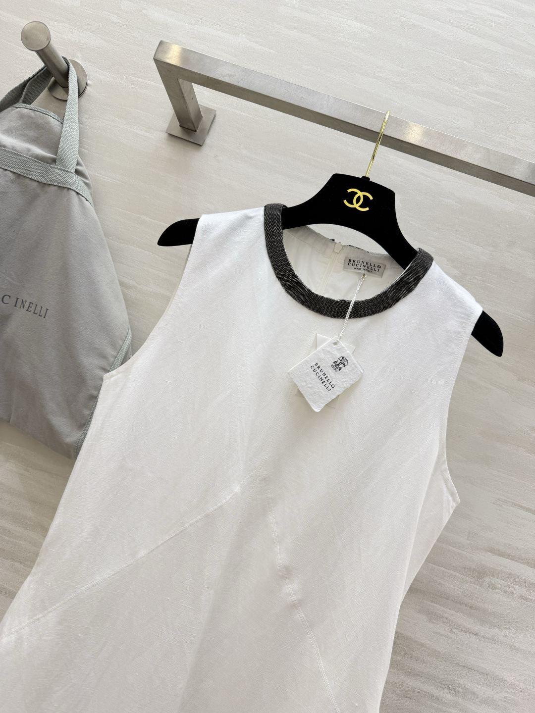 🌿 Brunello Cucinell♡²⁶极简亚麻无袖长裙 意大利慵懒松弛感 一眼沦陷的干净气质 甄选