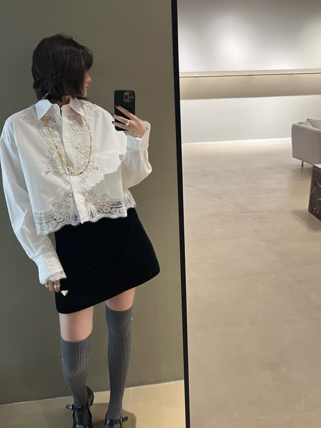 NO:838694,,,19860909,,,Women's clothing