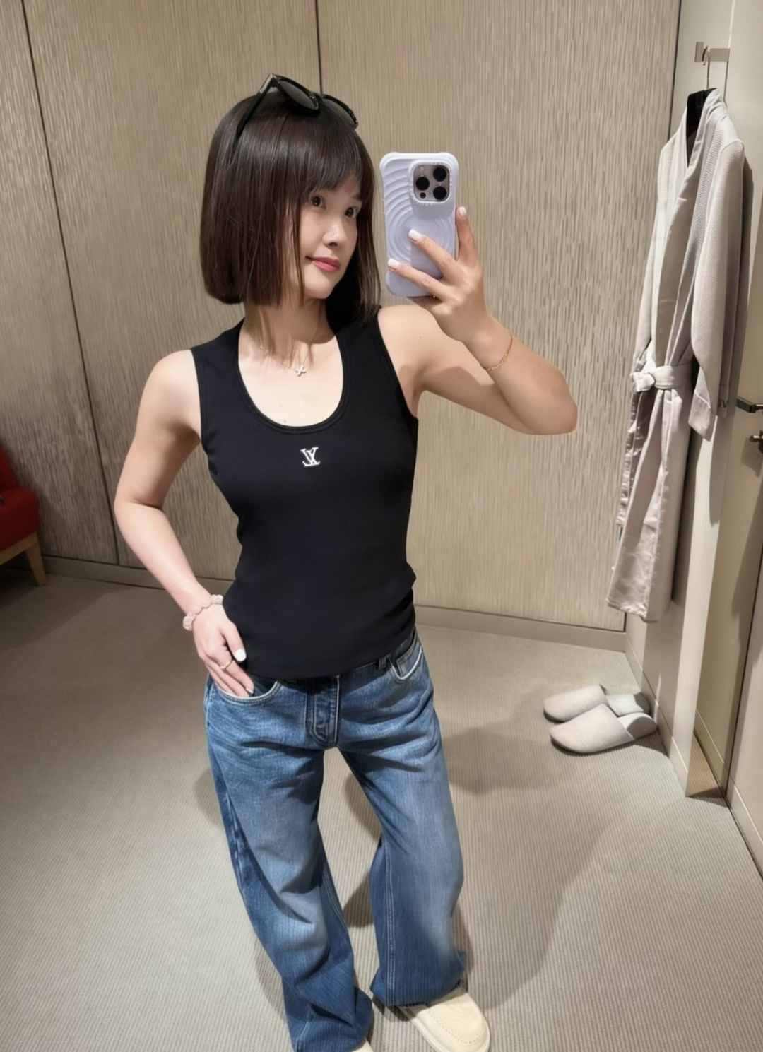 Lvvv²⁶logo刺绣🪡夏季万能内搭背心✨三色可选｜纯净白、清爽浅蓝、百搭黑！修身显瘦不紧绷弹力软糯面