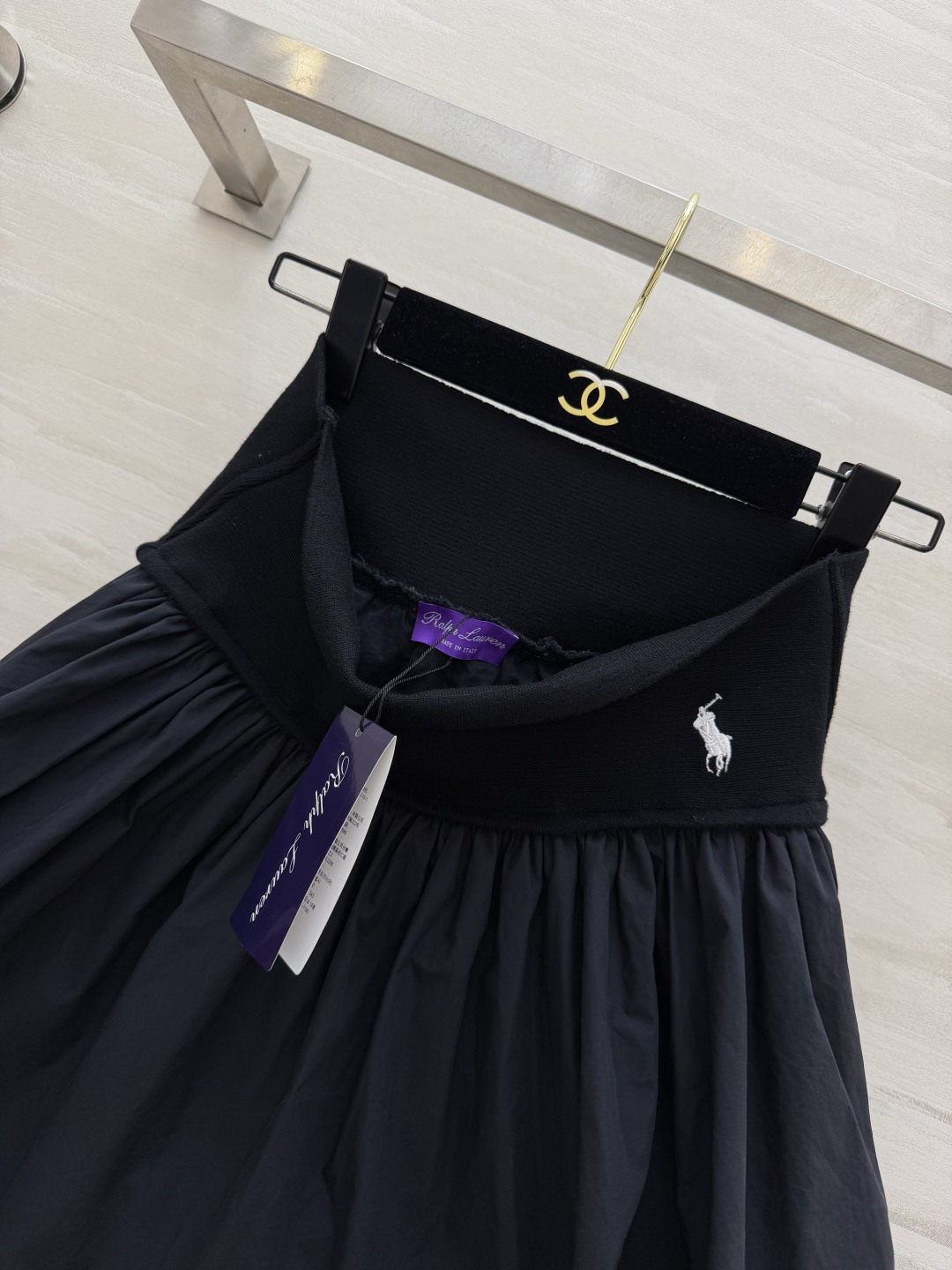 Ralph｜小钱风🌬️永远不会过时的小马刺绣百褶短裙 黑白双色经典配色 宽边高腰腰头 舒服藏肉还能拉高腰