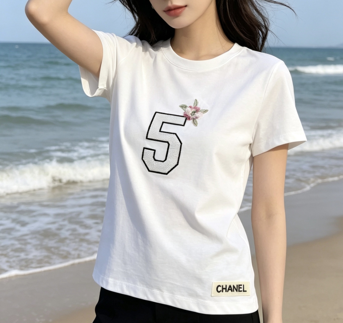 #Chane♡²⁶ss字母logo珠片刺绣🪡T恤 高品质定制 现货首发size：36/38/40（36码