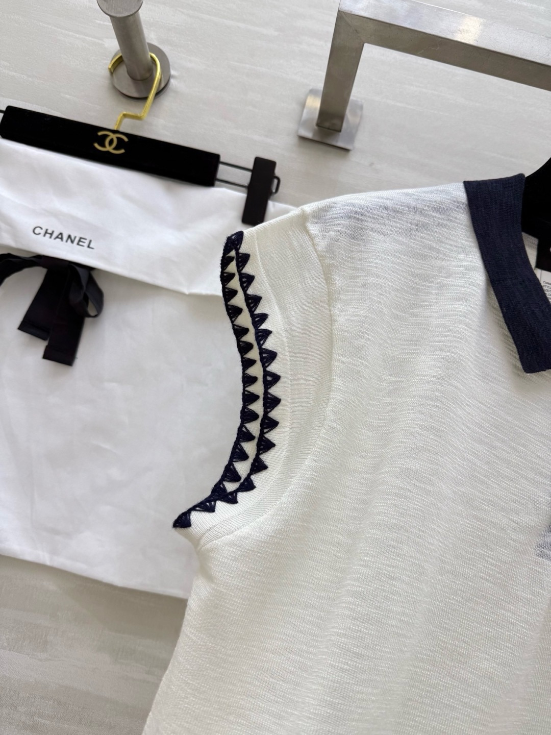 #Chane♡²⁶新款 中古系列 法式T袖 小飞袖太温柔 上身超级显高显瘦 POLO领很修饰脸型 法式简