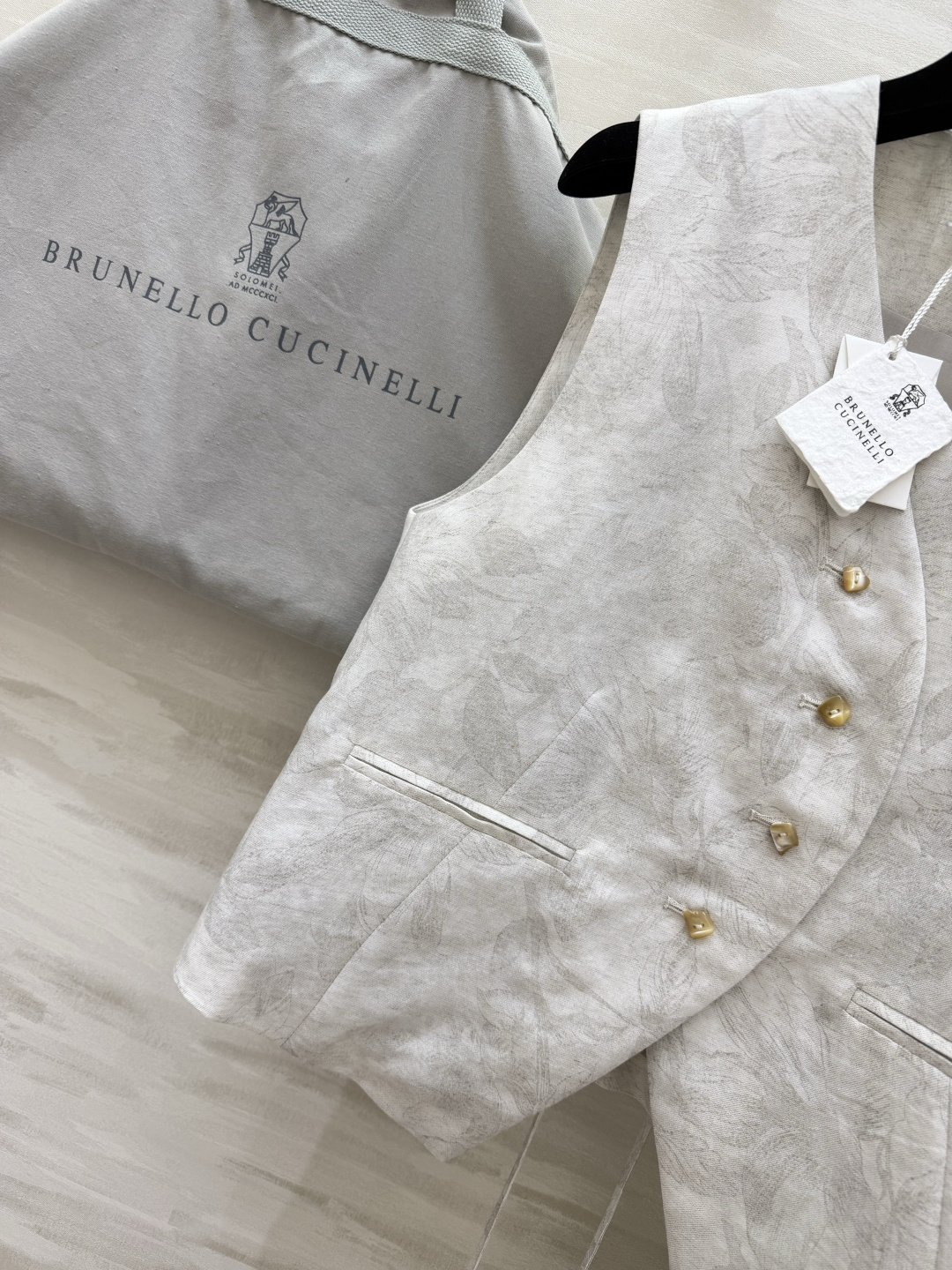 Brunello Cucinell♡²⁶清冷松弛感 亚麻提花马甲套装 浅灰调暗纹提花 低调又自带贵价肌理