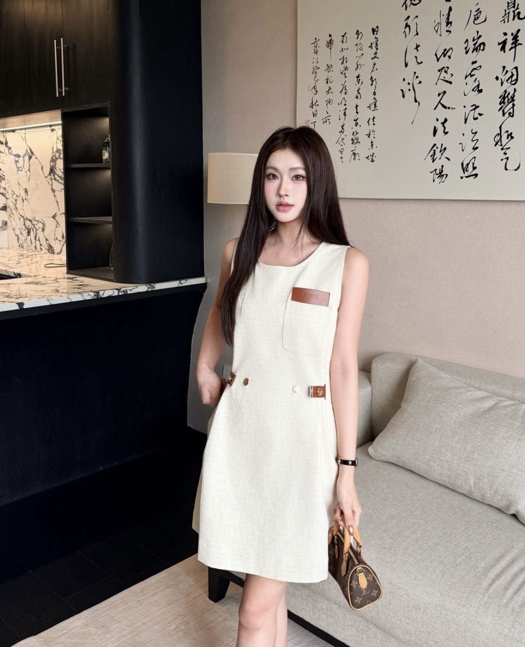 NO:827277,19860909,芬迪-服装,fendi,,Women's clothing