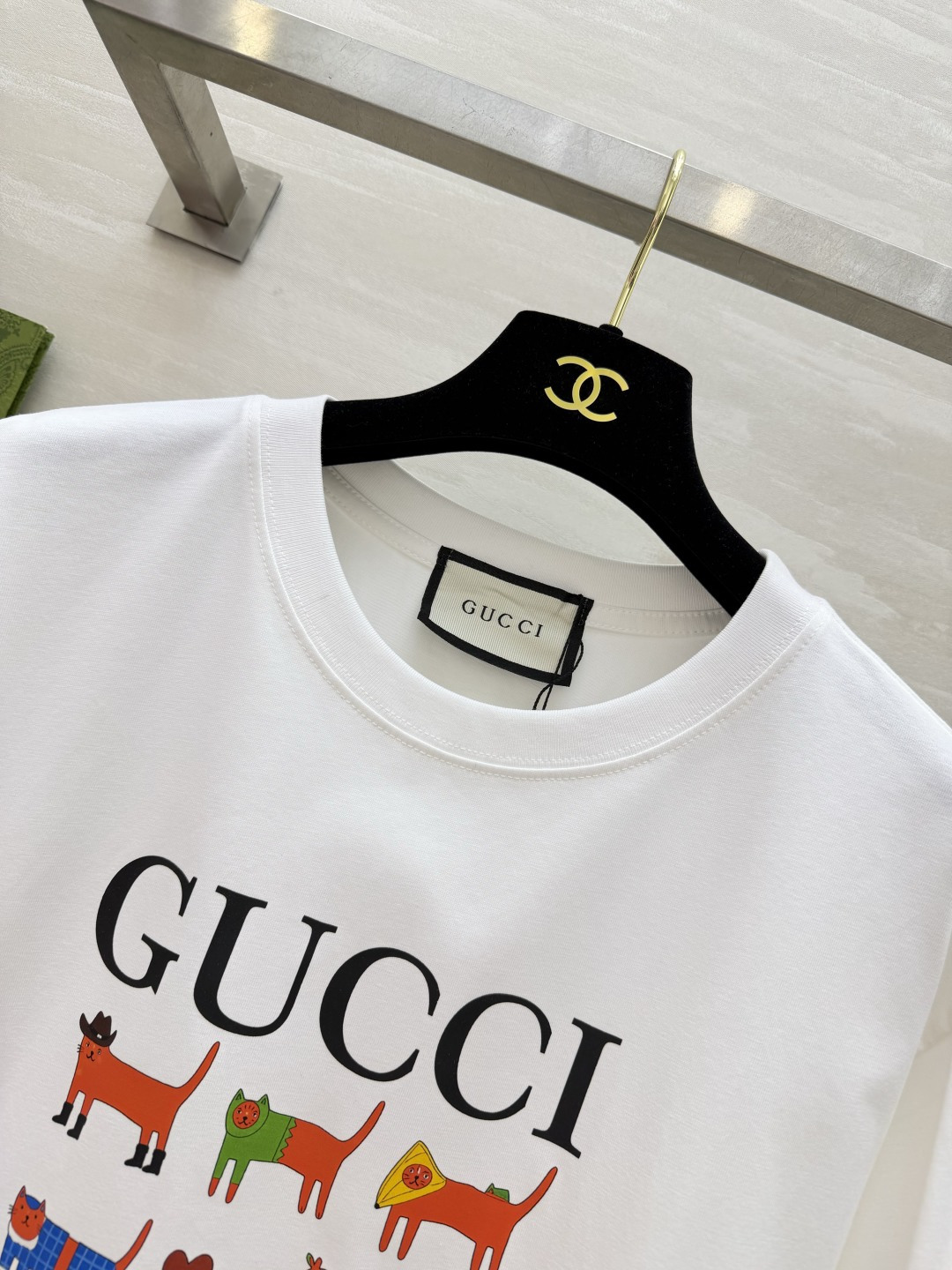 GUCC♡²⁶趣味涂鸦T恤▫️三色可选 白/粉/黑▫️童趣印花 减龄天花板▫️宽松版型 日常百搭谁穿谁可