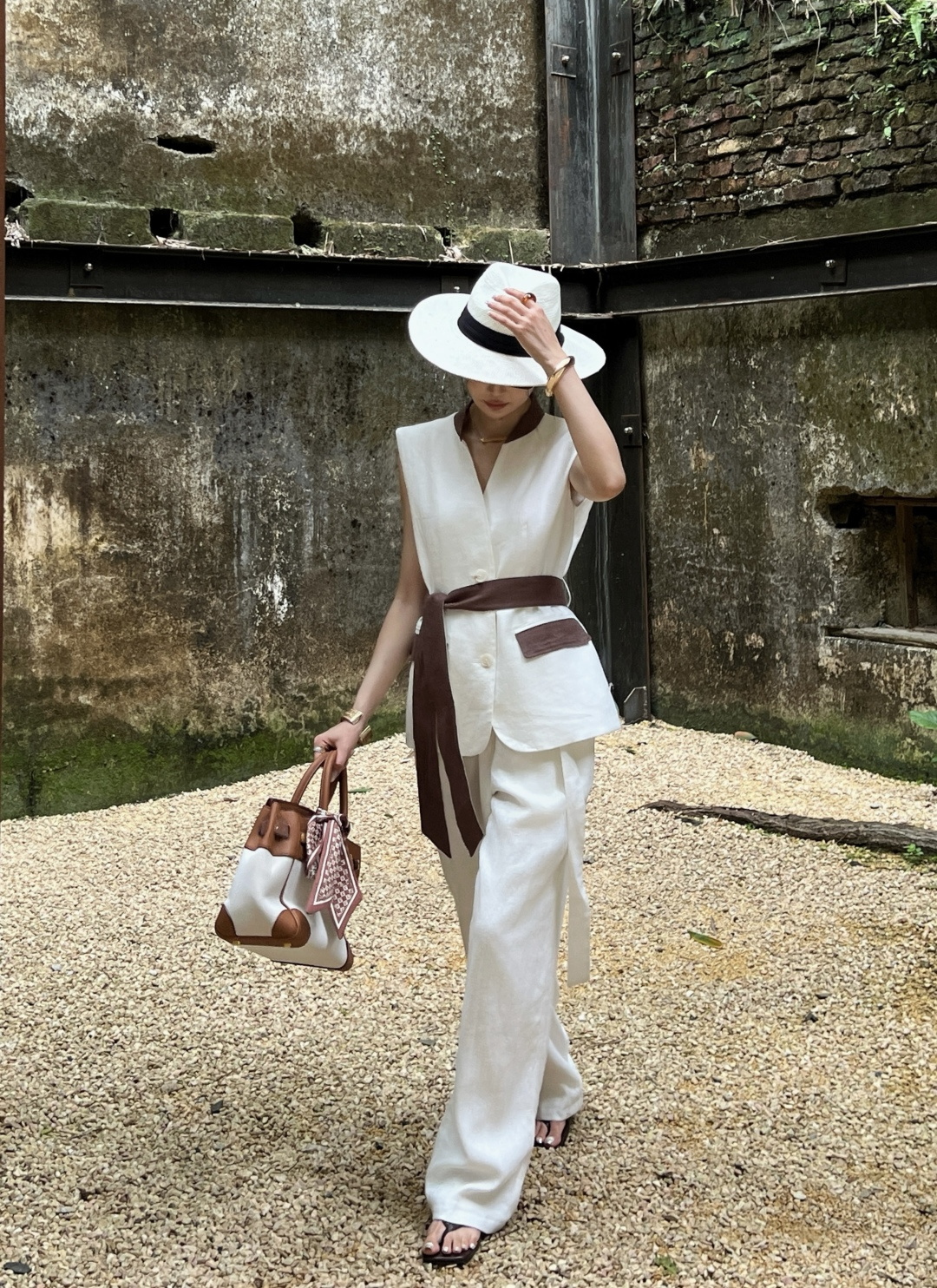 NO:845024,,,19860909,,,Women's clothing