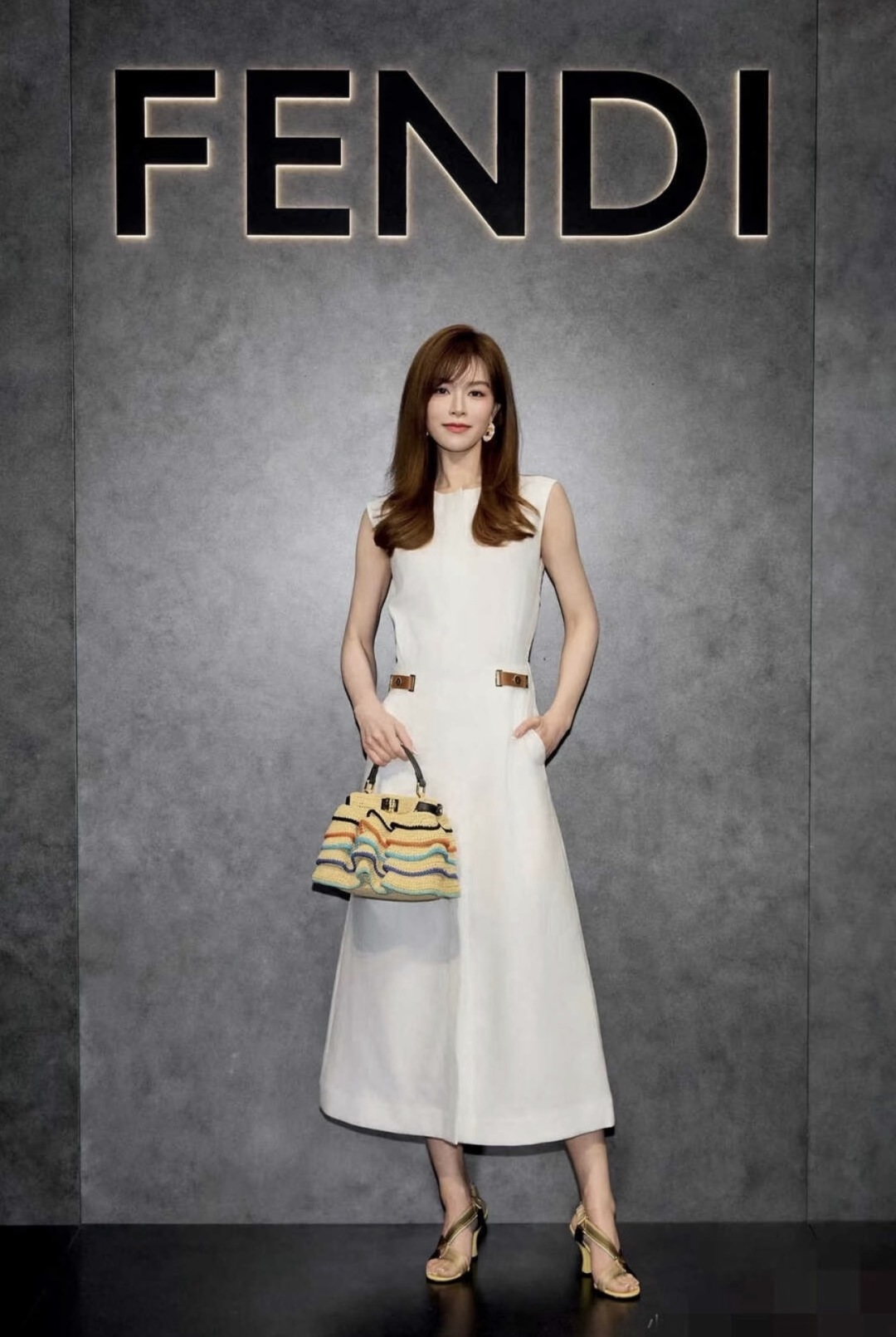 NO:855451,Gentle and noble feeling, fall in love at first sight, Fendi-clothing, fendi,19860909温柔贵气感,一眼沦陷,芬迪-服装,fendi,,Women's clothing