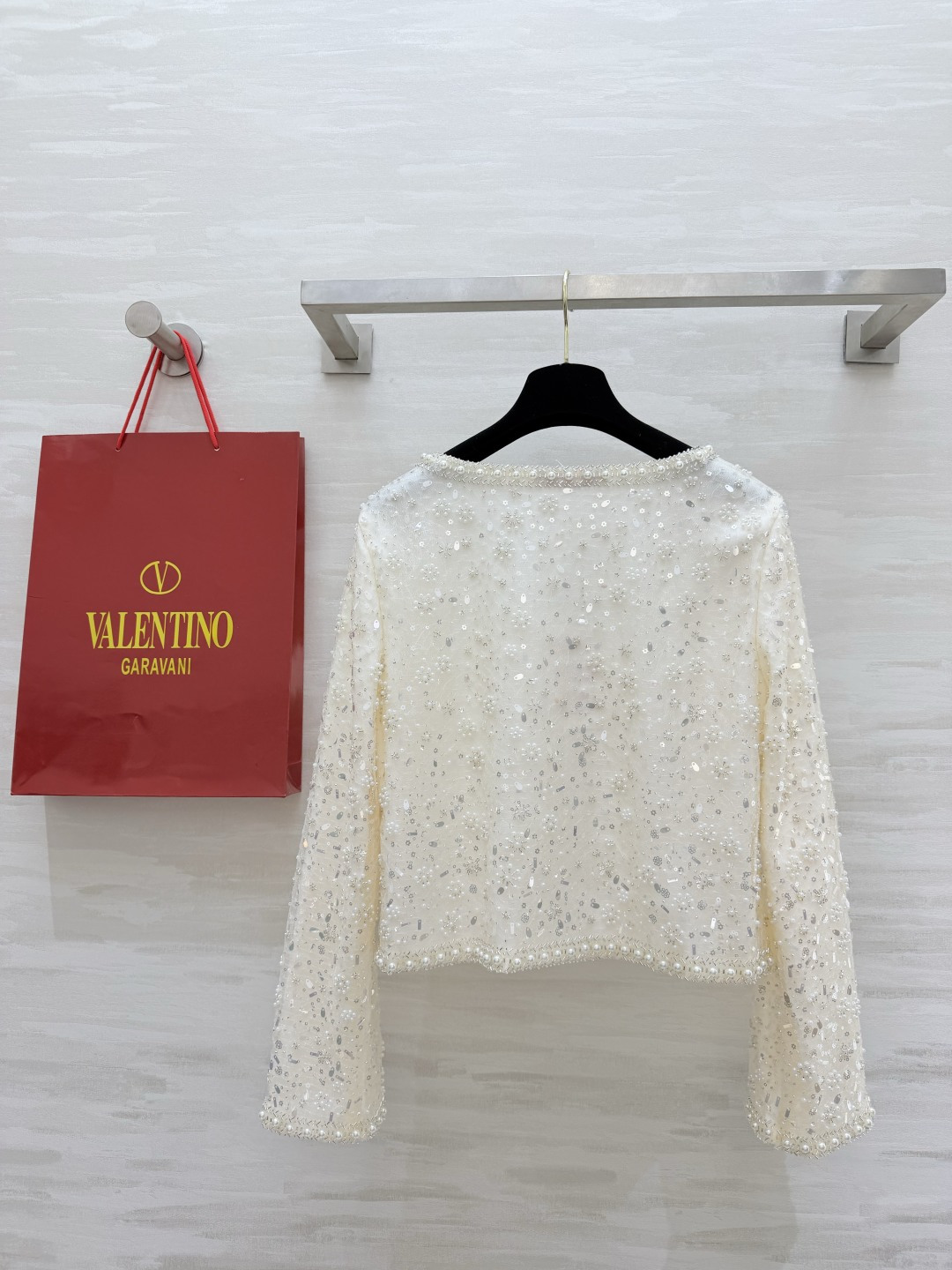 Valentin♡²⁶重工钉珠V领短外套 奶杏底色 满幅水晶珍珠钉珠 自带柔光滤镜的贵气感 约会/晚宴/