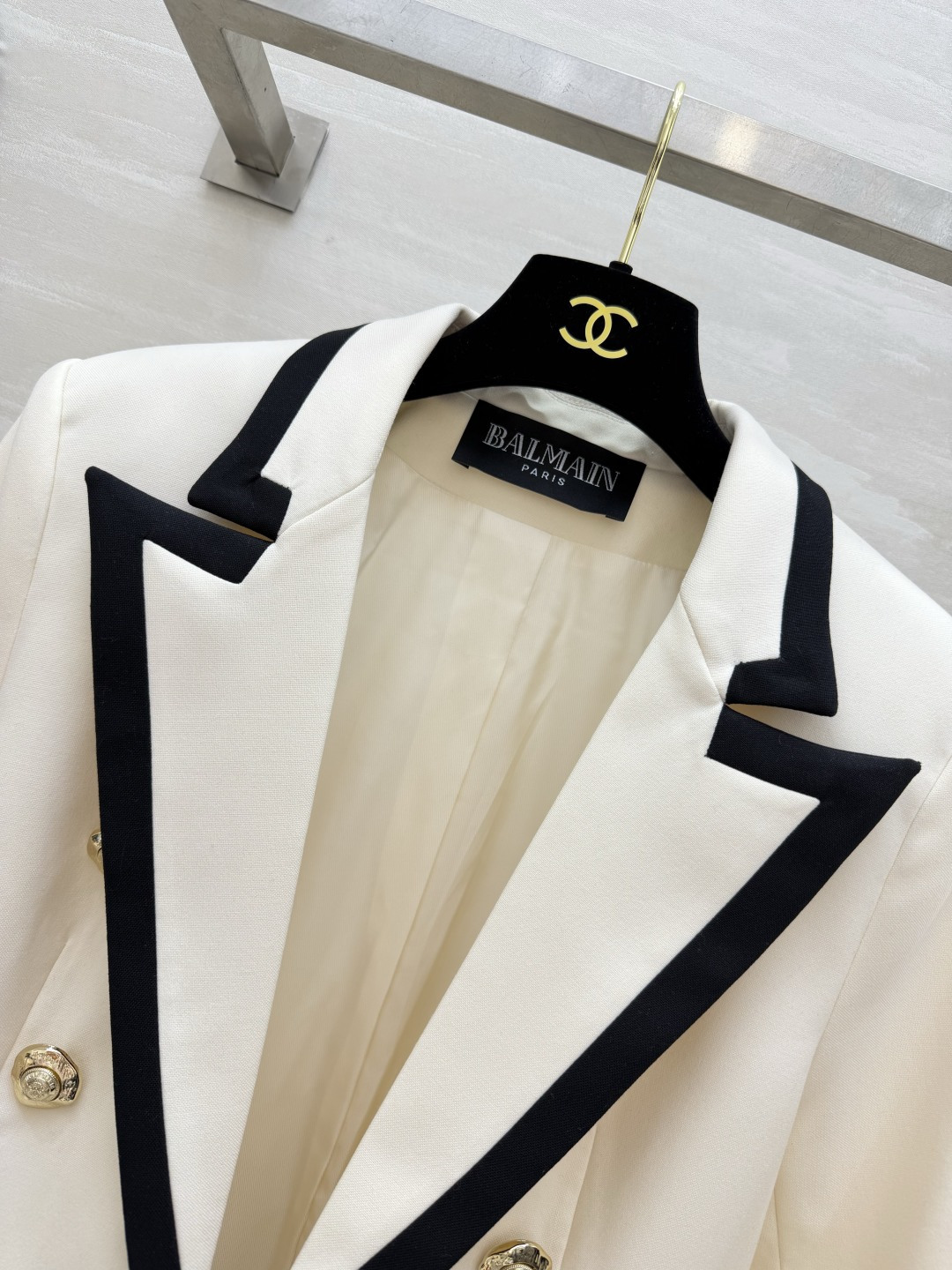 Balmai♡²⁶ 「豪门女主」黑白撞色双排扣西装 经典黑白镶边 浮雕金扣 自带高定气场 收腰剪裁完美勾