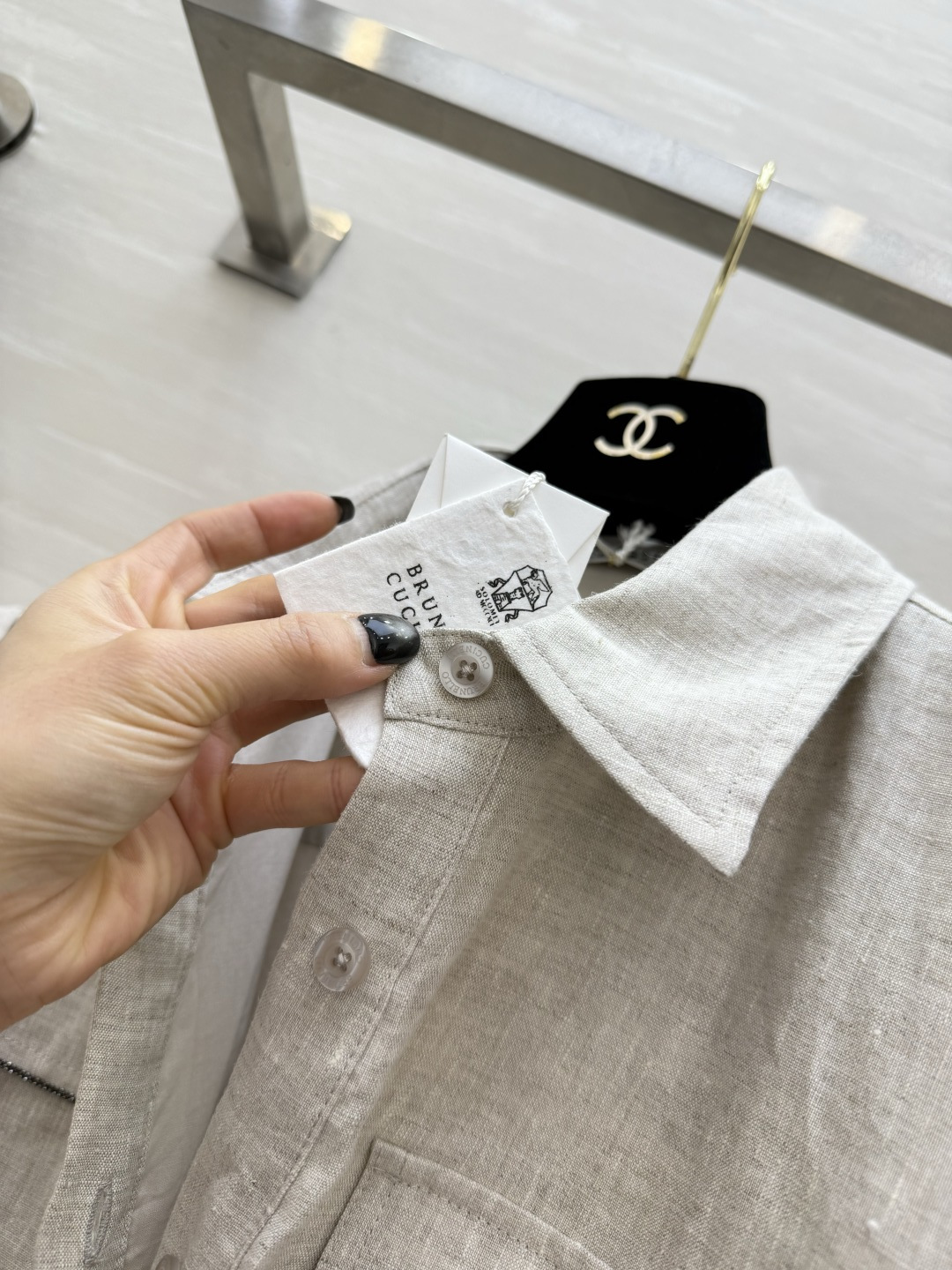 Brunello Cucinell♡²⁶亚麻衬衫裙｜自带松弛感的夏日答卷 天然亚麻肌理 透气不闷汗 翻领